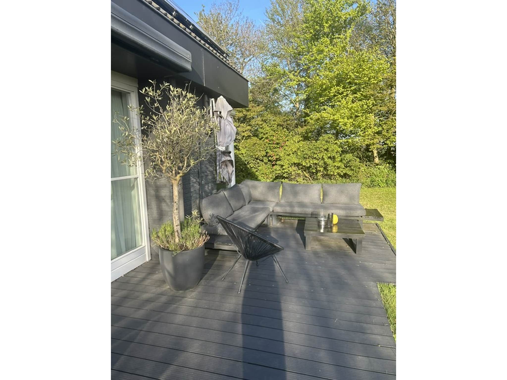 Het terras van Villa Gabrielle in Bergen