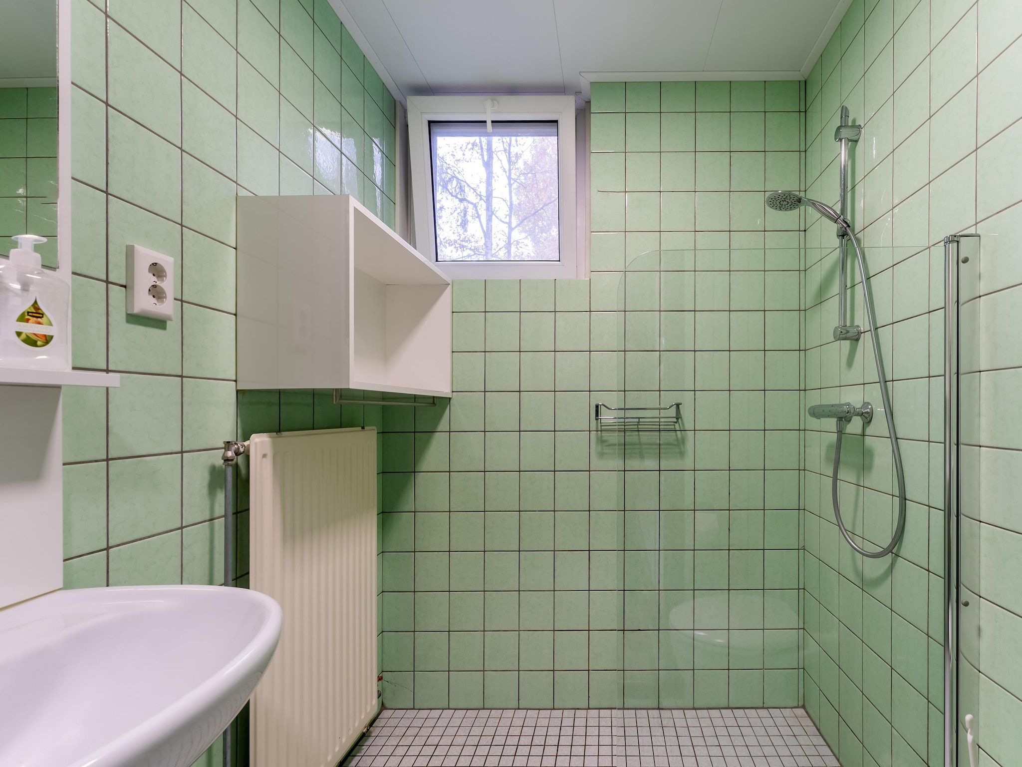 De badkamer van Vosseven 54 Albatros in Stramproy