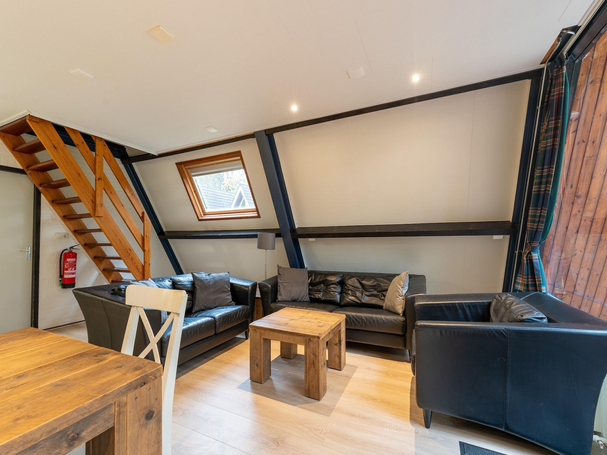 De woonkamer van Vosseven 55 Annemoon in Stramproy