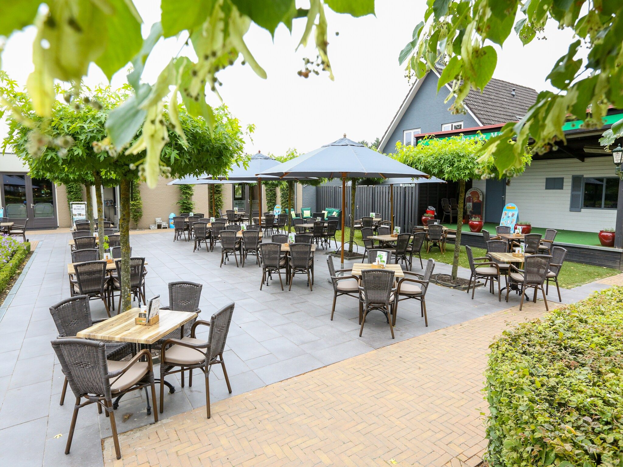 Parkfaciliteiten bij Vakantiepark Molenvelden 4 in Veldhoven