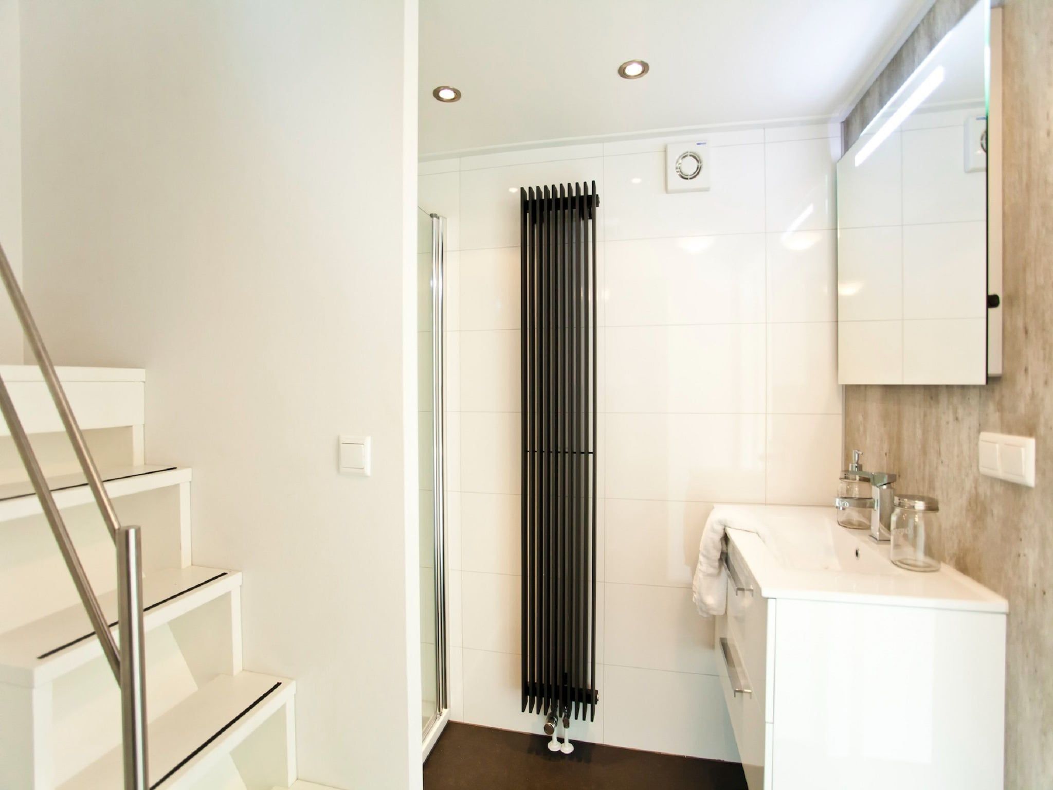 De badkamer van Cube Elite 6 in Breskens