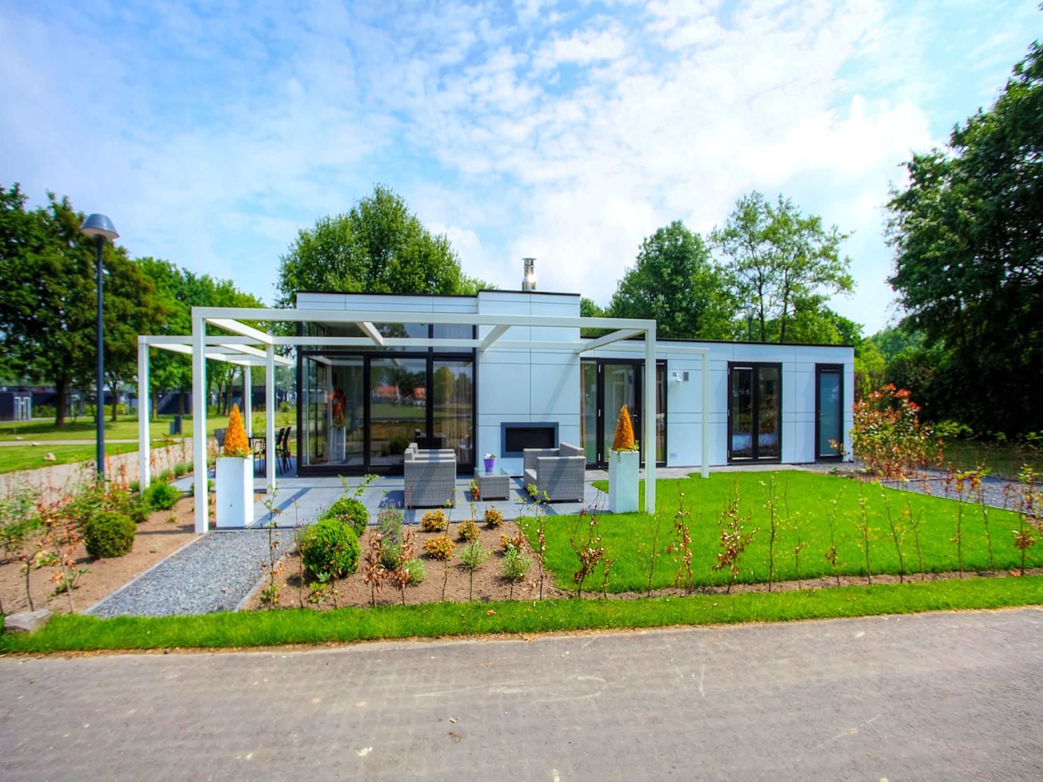 De buitenkant van Cube Maximaal 6 in Breskens