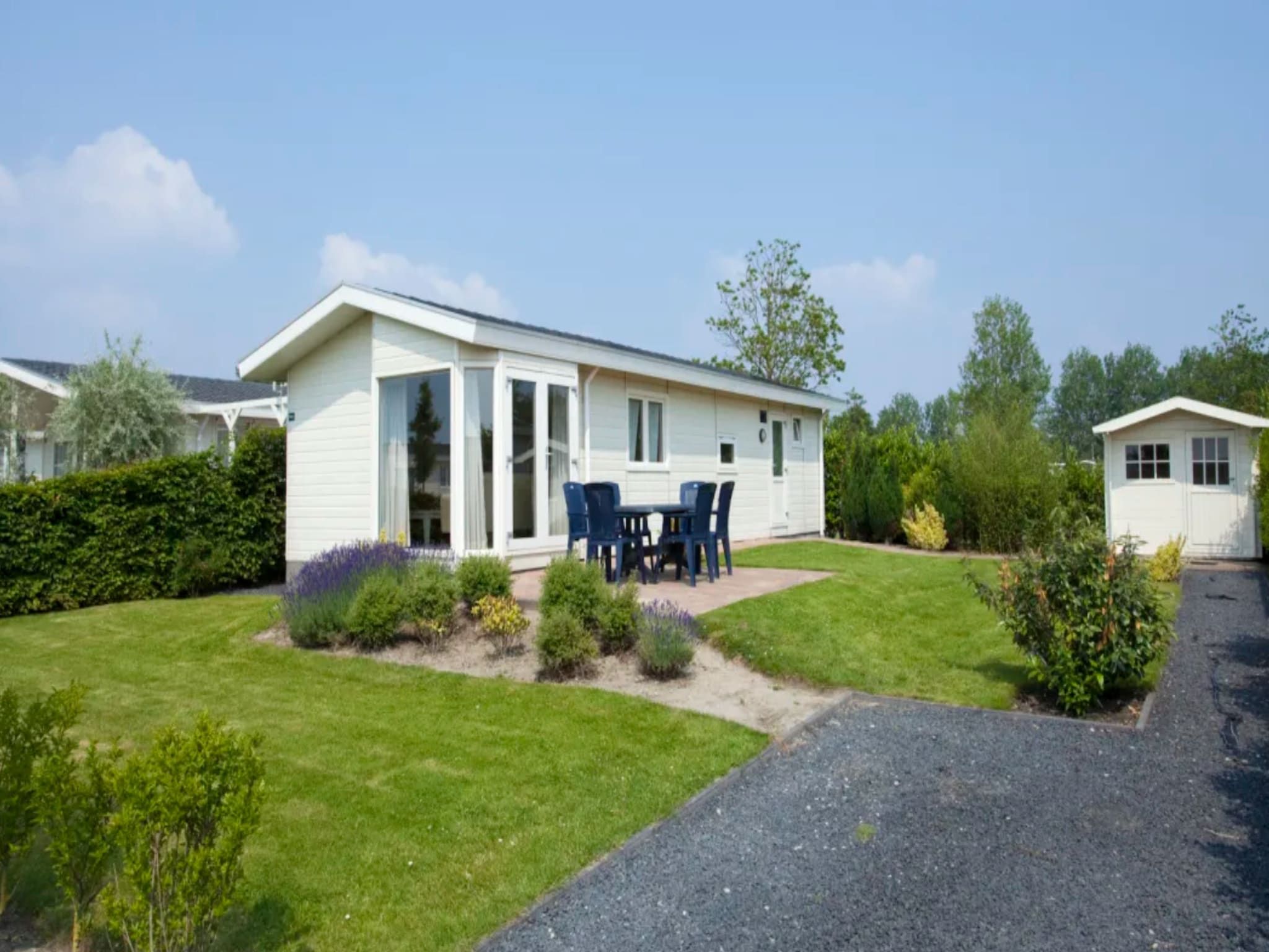 De buitenkant van Unique Luxe 4 in Breskens