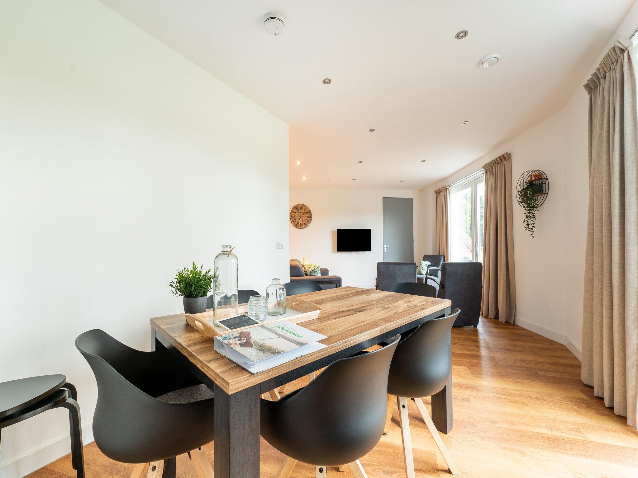 De eetkamer van NR 2 in Goirle