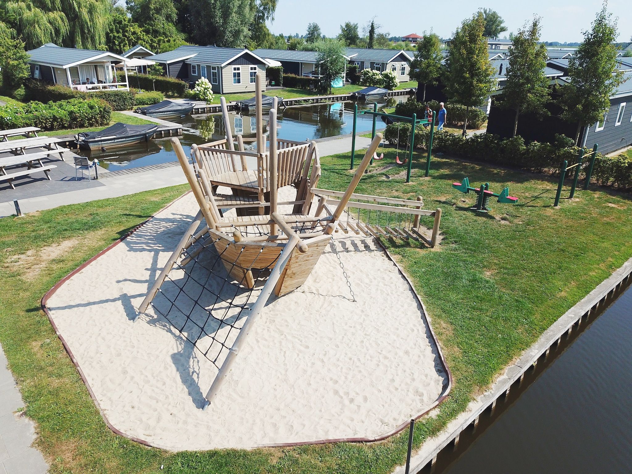 Parkfaciliteiten bij Vakantiepark Giethoorn 8 in Giethoorn