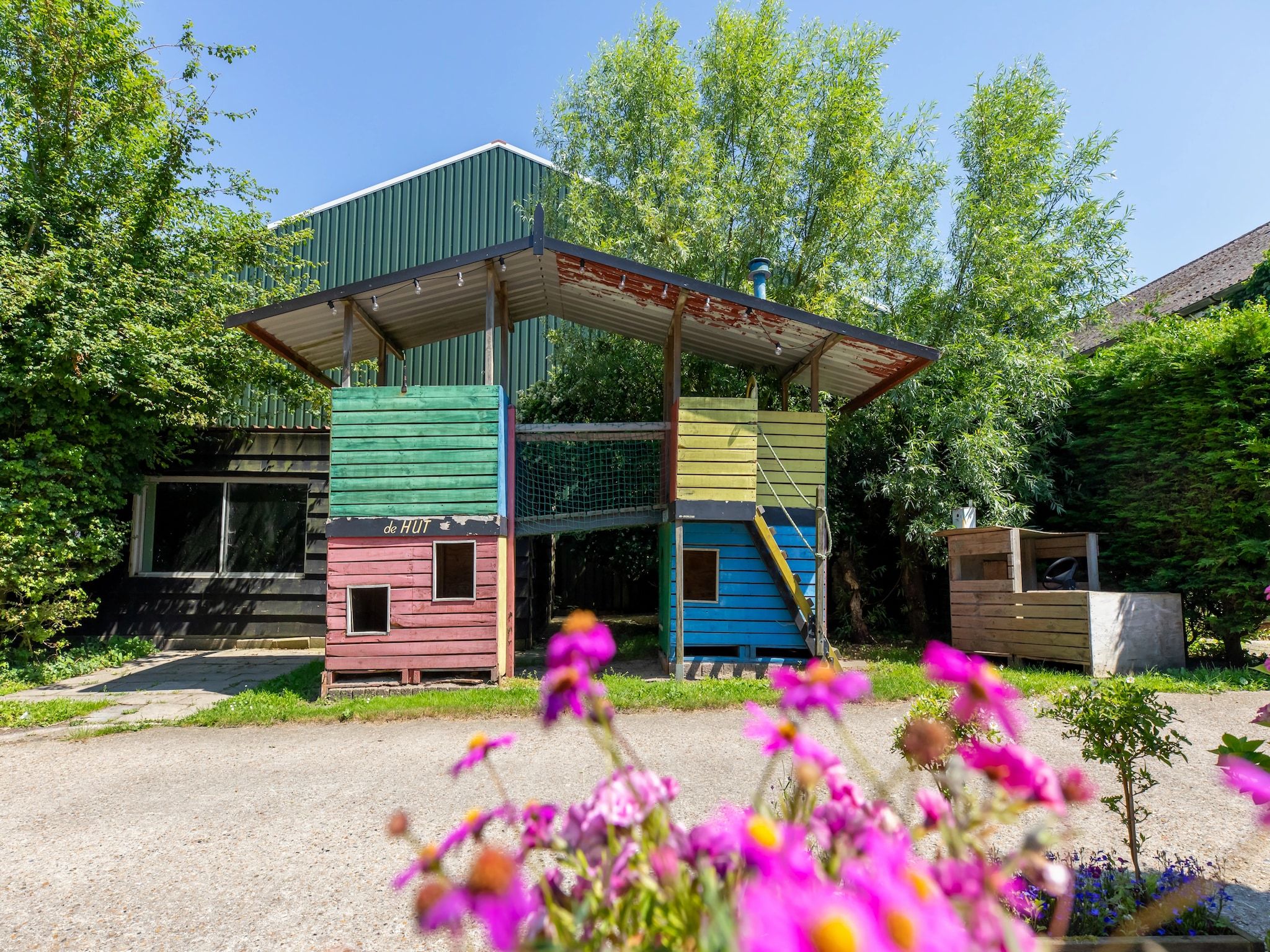De buitenkant van Appartement - Kon Emmaweg 6  Vrouwenpolder bovenapp in Vrouwenpolder