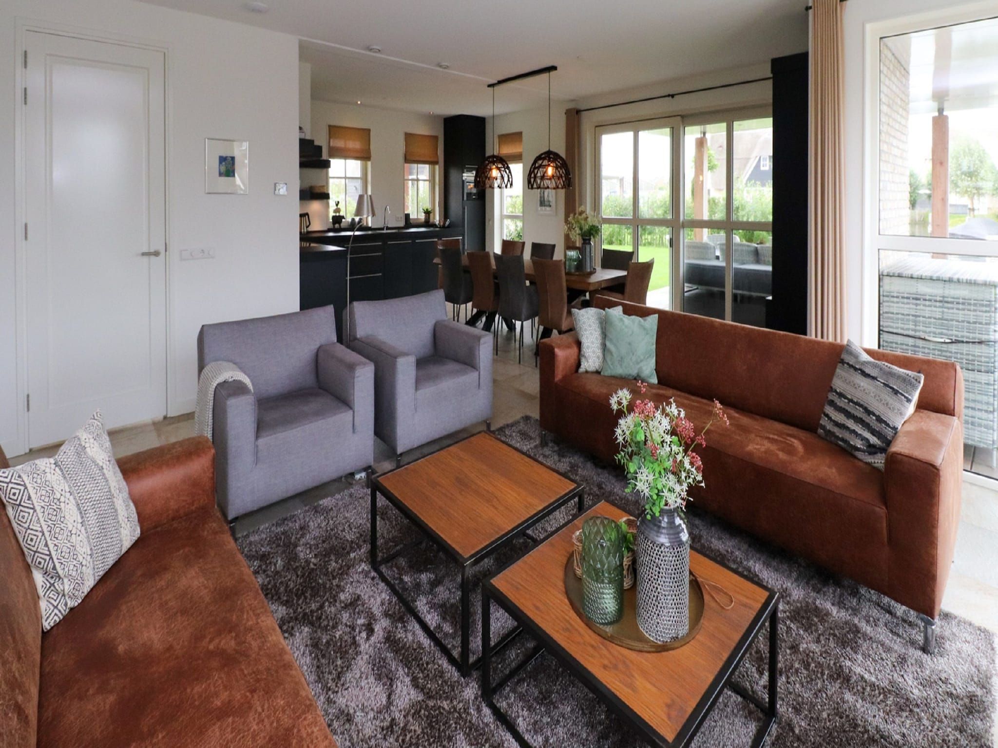 De woonkamer van Friese Meren Villa's 16 in Delfstrahuizen