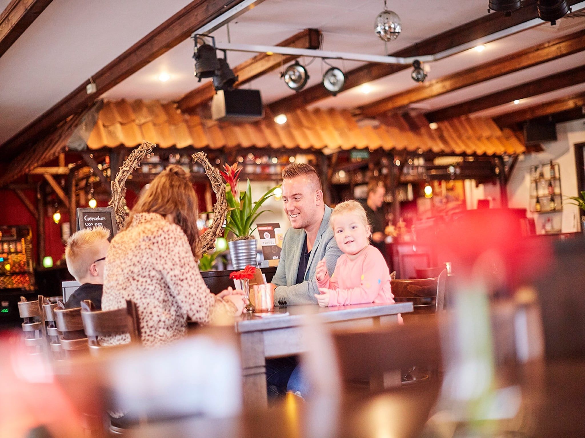 Parkfaciliteiten bij Vakantiepark Hof van Zeeland  8 in Heinkenszand