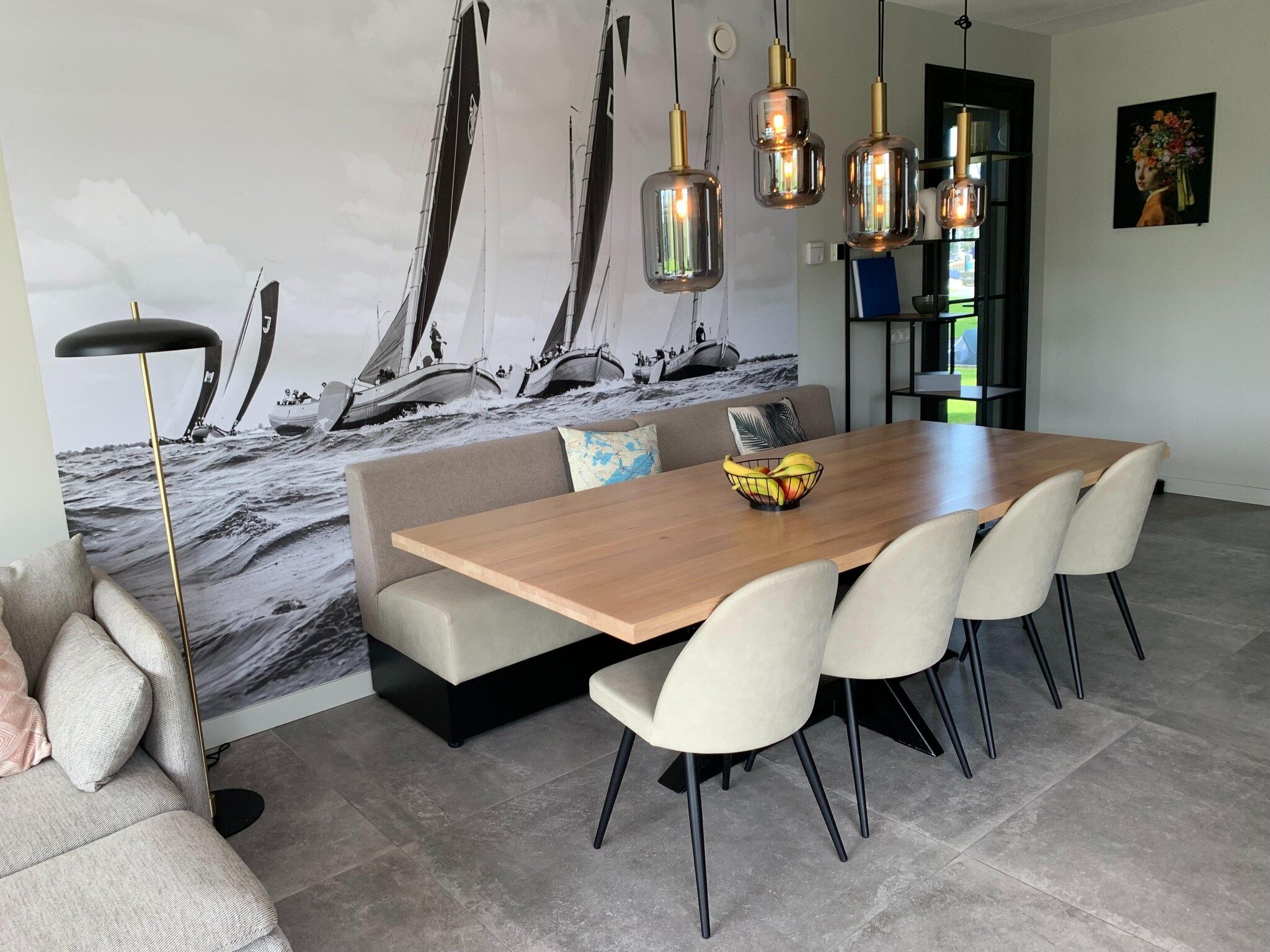 De woonkamer van Watervilla Ien in Balk