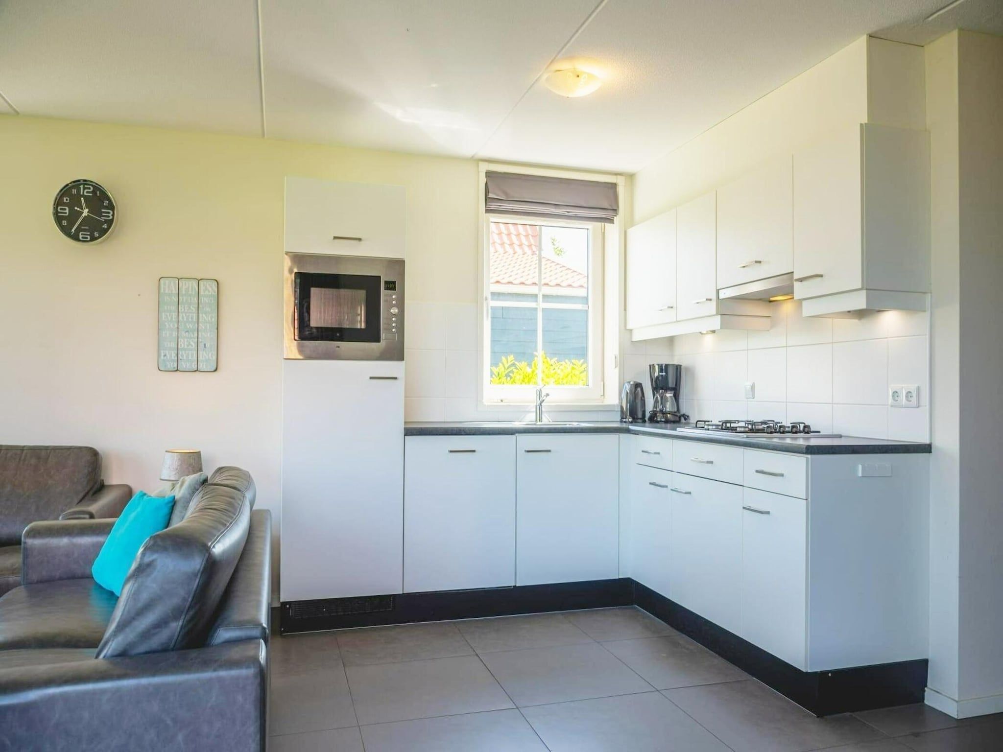 De keuken van 	De Rijp met Sauna  6 personen in West-Graftdijk