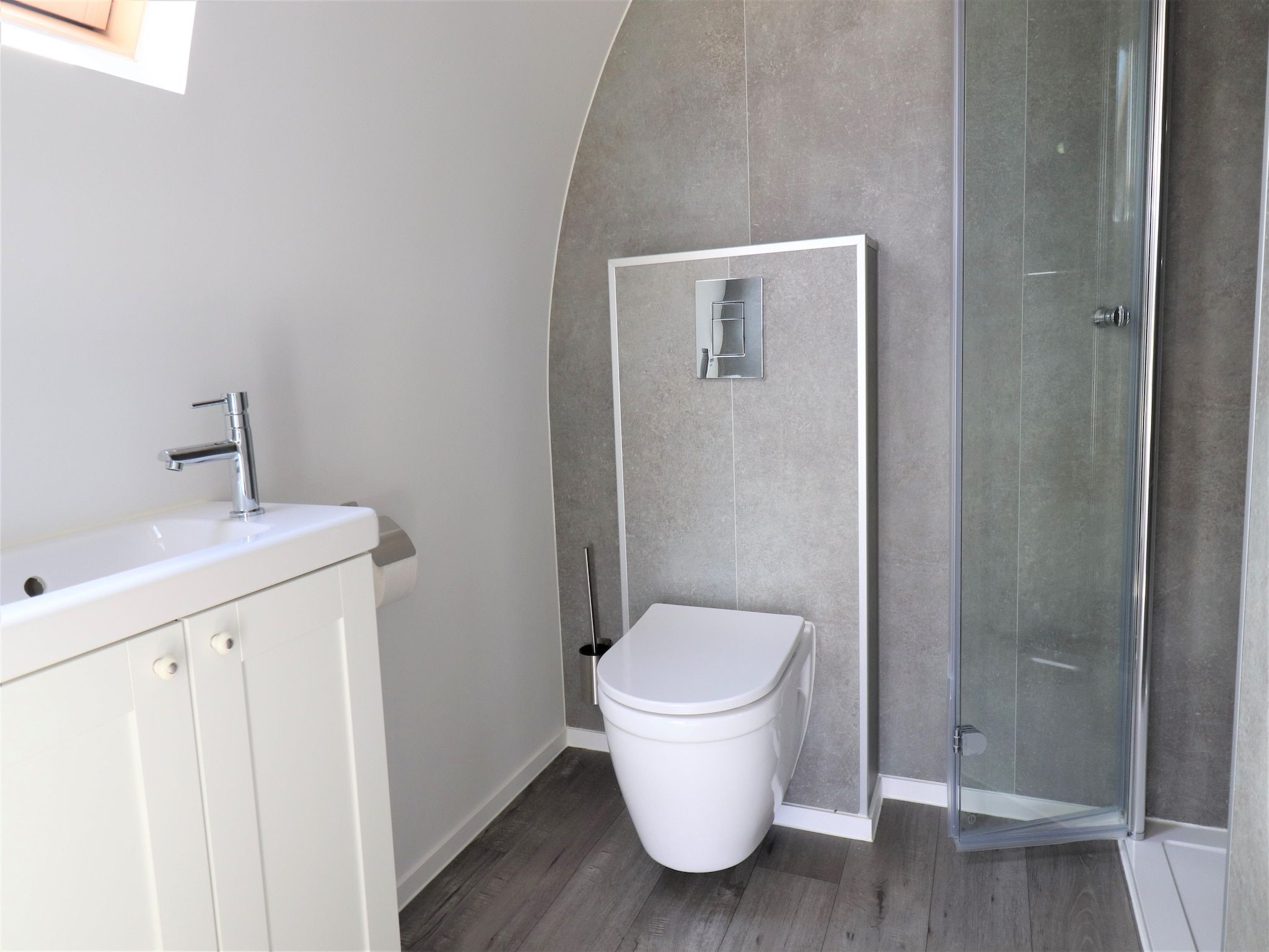 De badkamer van Wellness lodge Wulp 2p in Drenthe