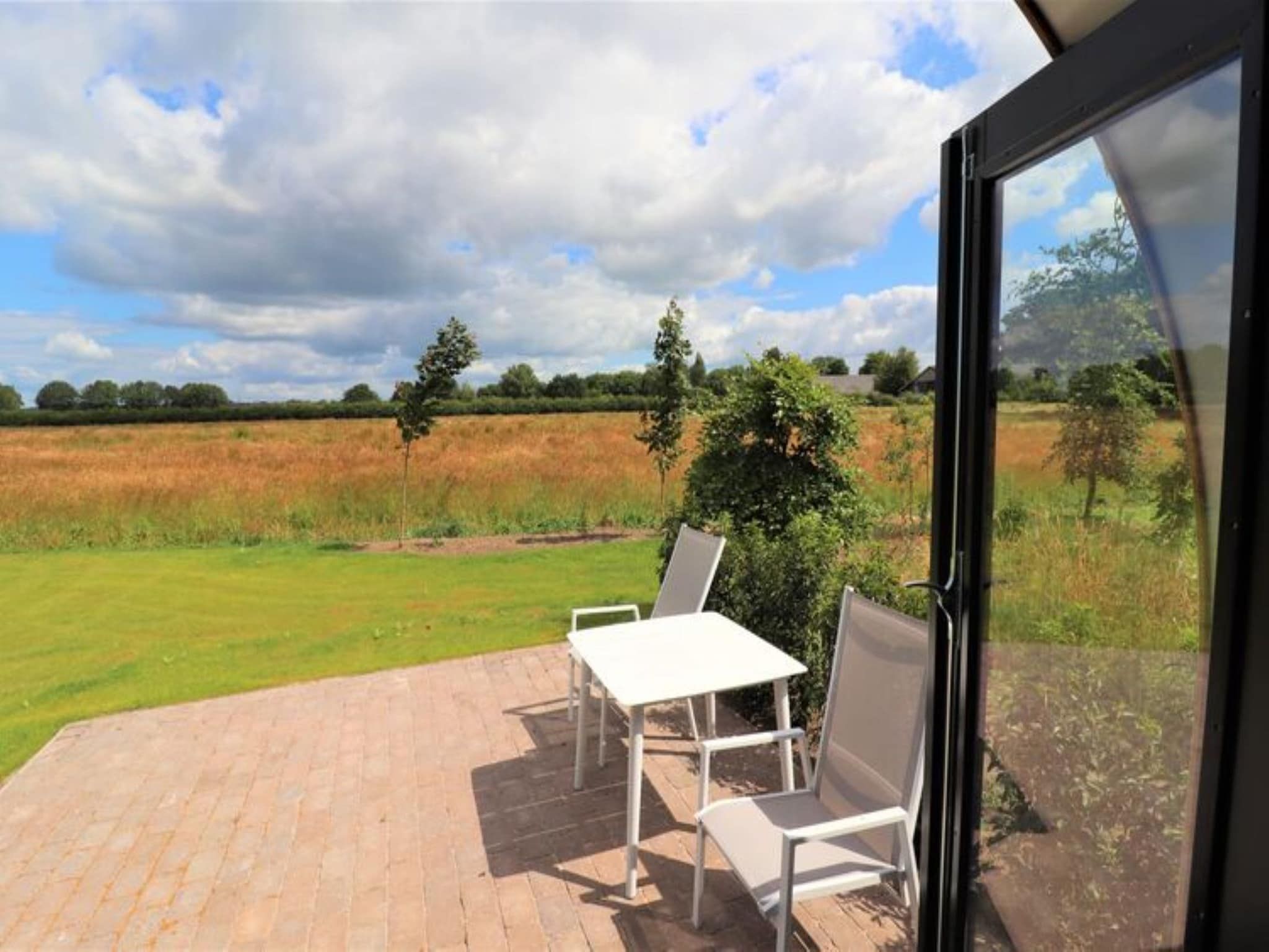 Het uitzicht vanaf Wellness lodge Wulp 2p in Drenthe