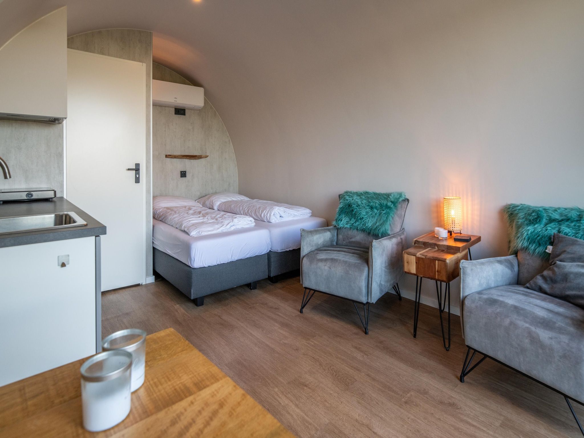 De woonkamer van Wellness lodge Wulp 2p in Drenthe