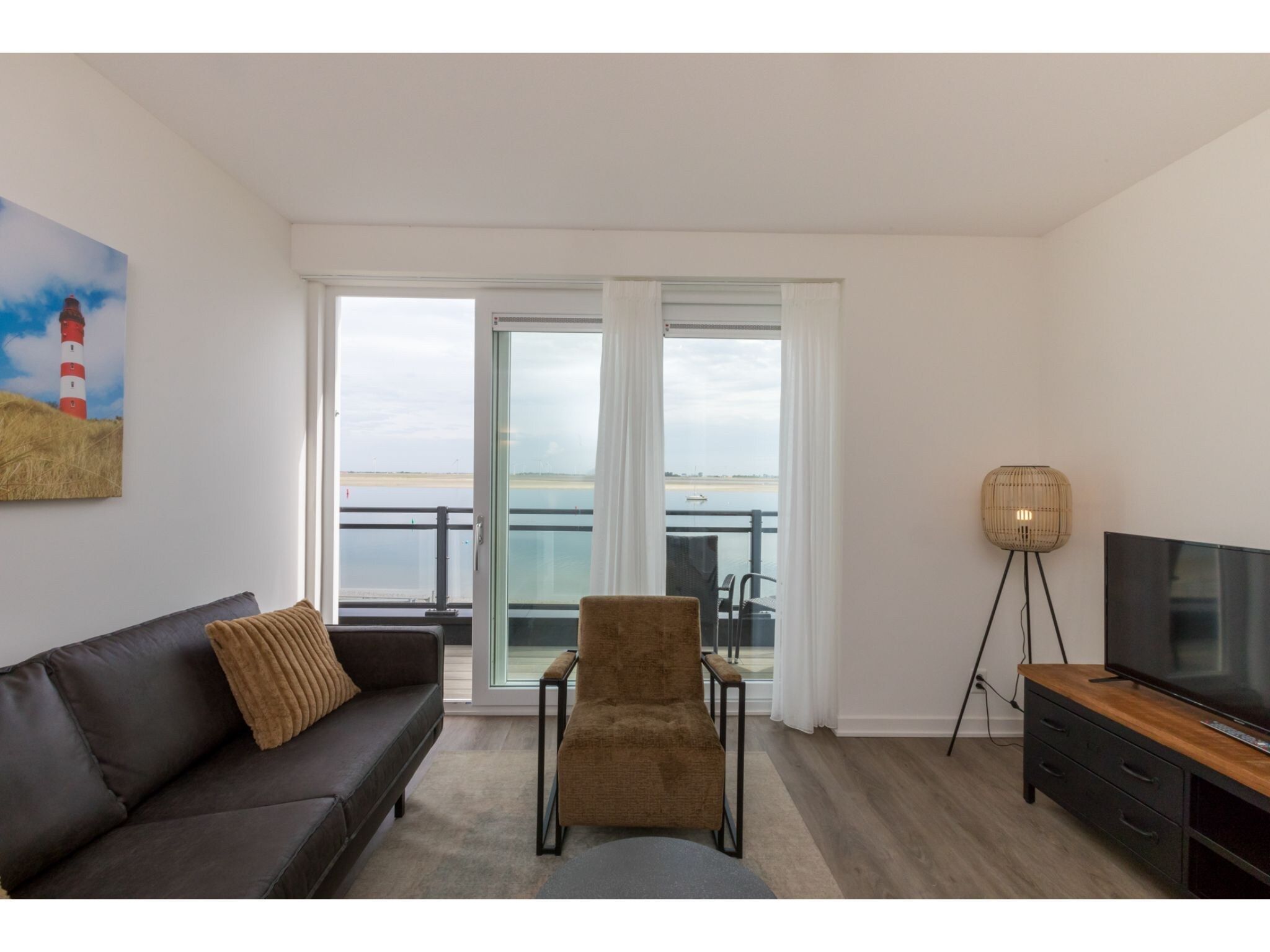 De woonkamer van Havenweg 8-22 in St. Annaland