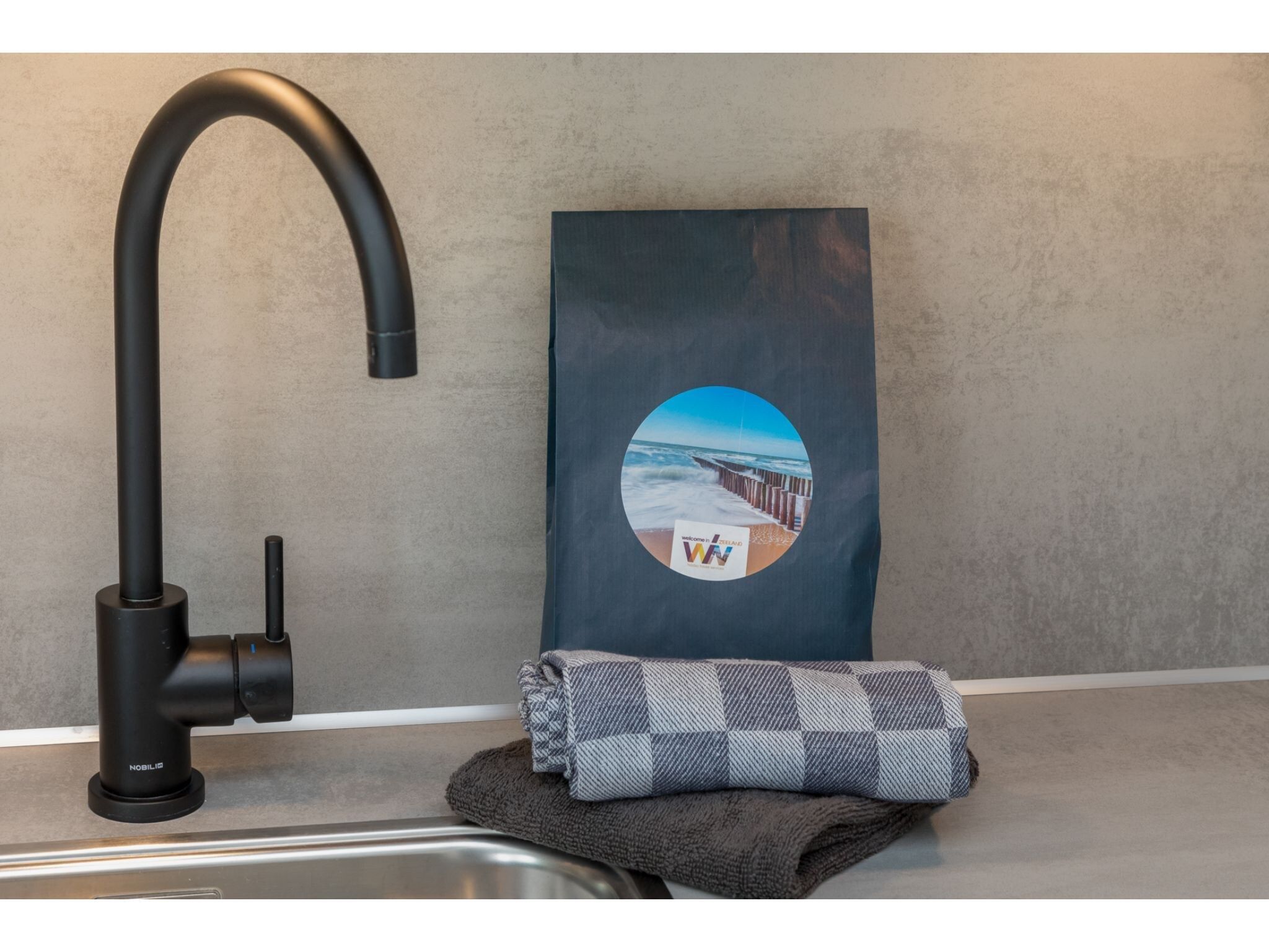 De keuken van Havenweg 8-22 in St. Annaland