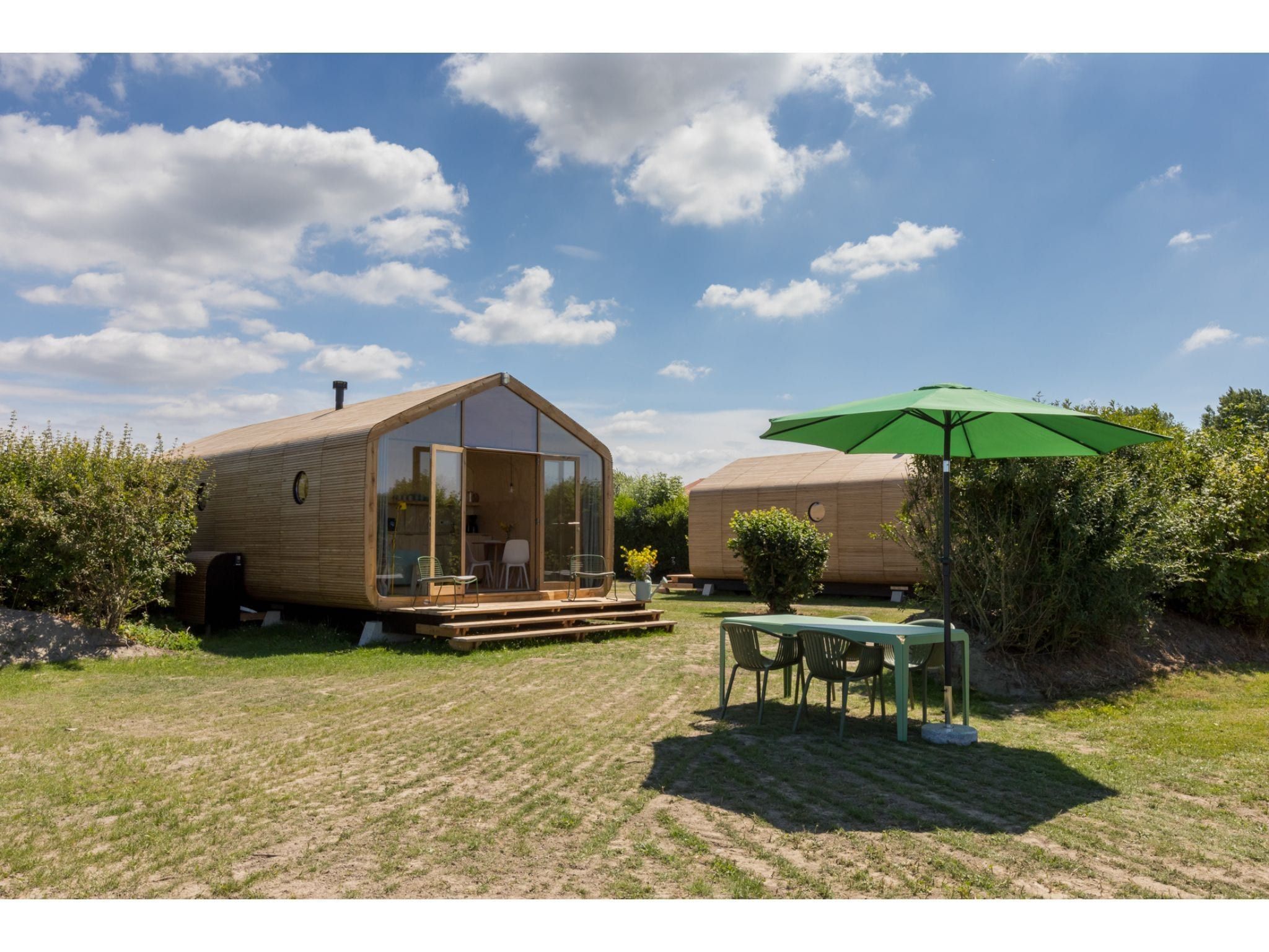 De tuin van Wikkelhouse - Kon Emmaweg 6  Vrouwenpolder in Vrouwenpolder