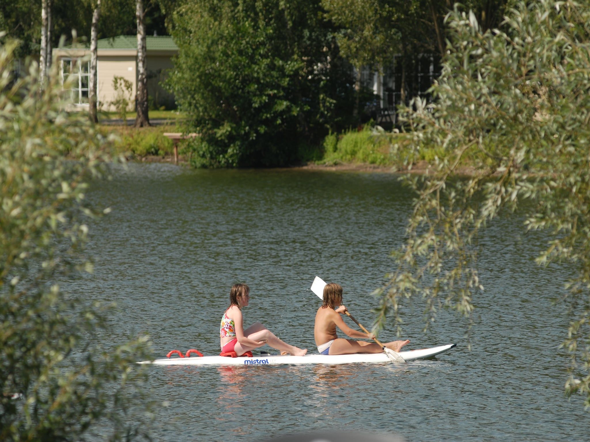 Parkfaciliteiten bij Recreatiepark Tolplas 20 in Hoge Hexel