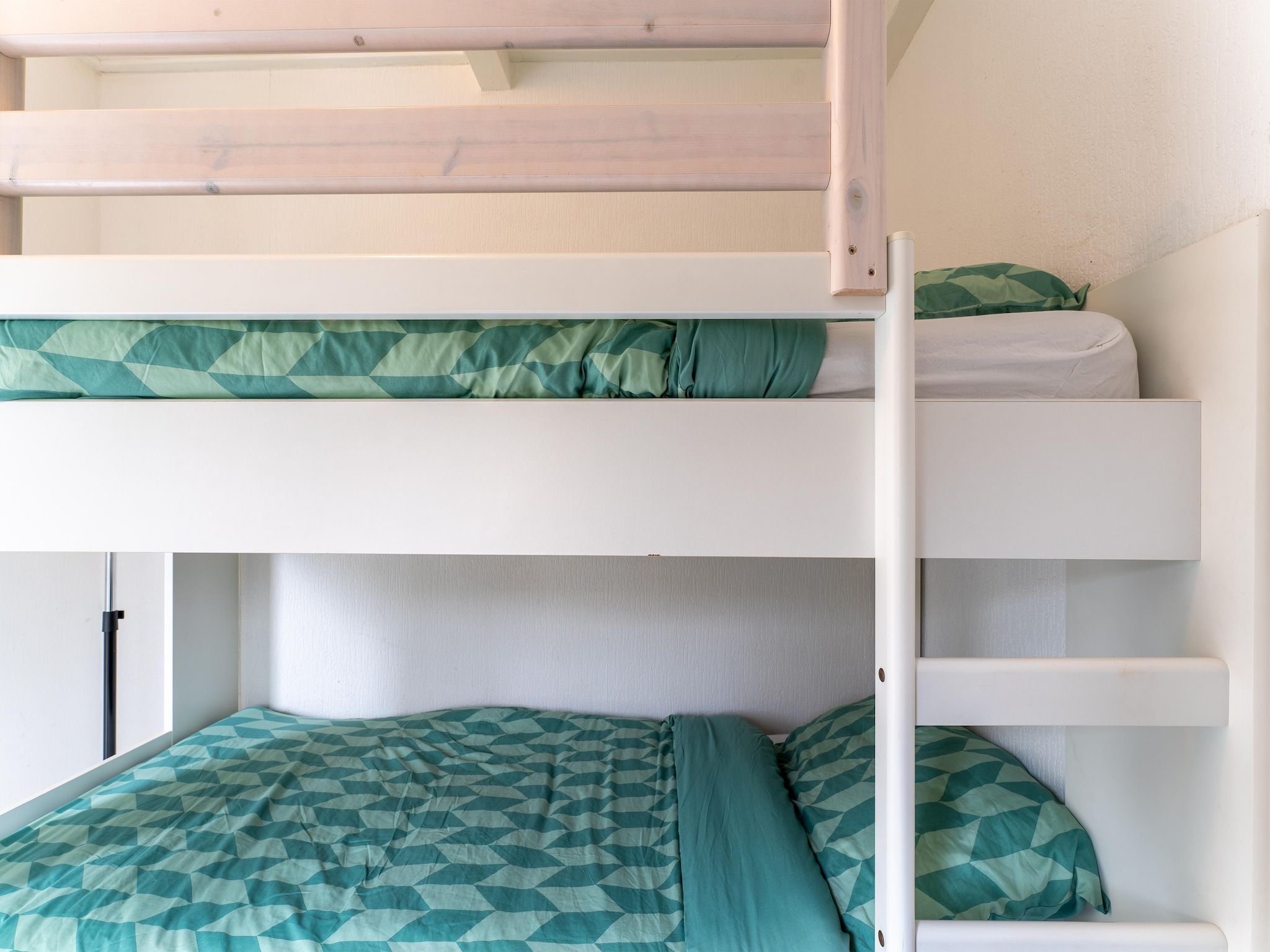 Een slaapkamer van Scheldeoord 97 in Baarland