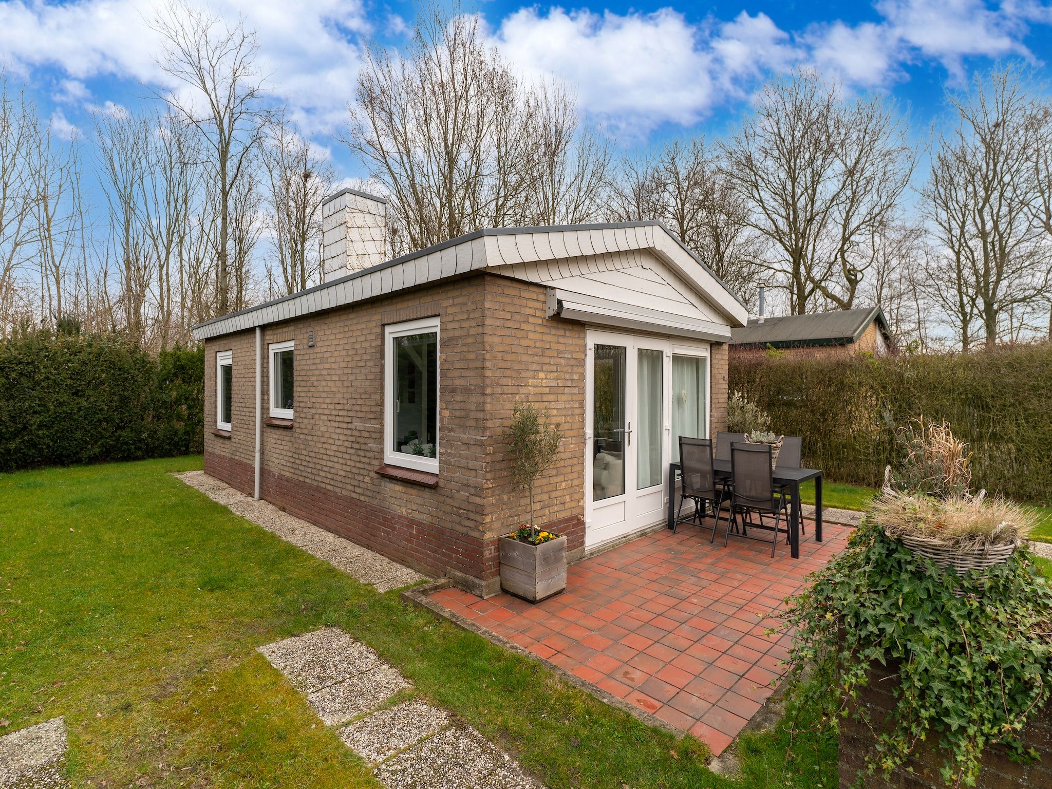 De buitenkant van Scheldeoord 97 in Baarland