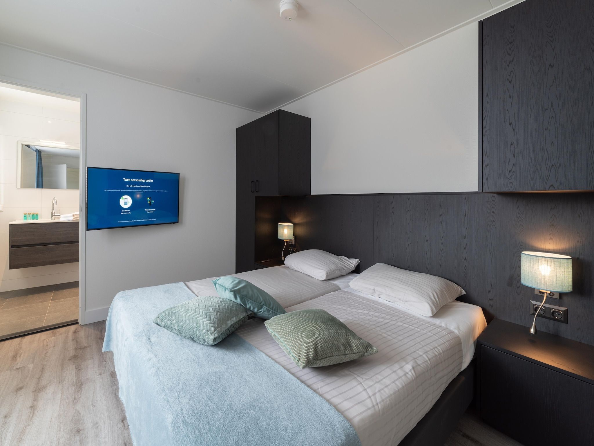Een slaapkamer van 6 persoons vrijstaand met sauna - 2 in Colijnsplaat