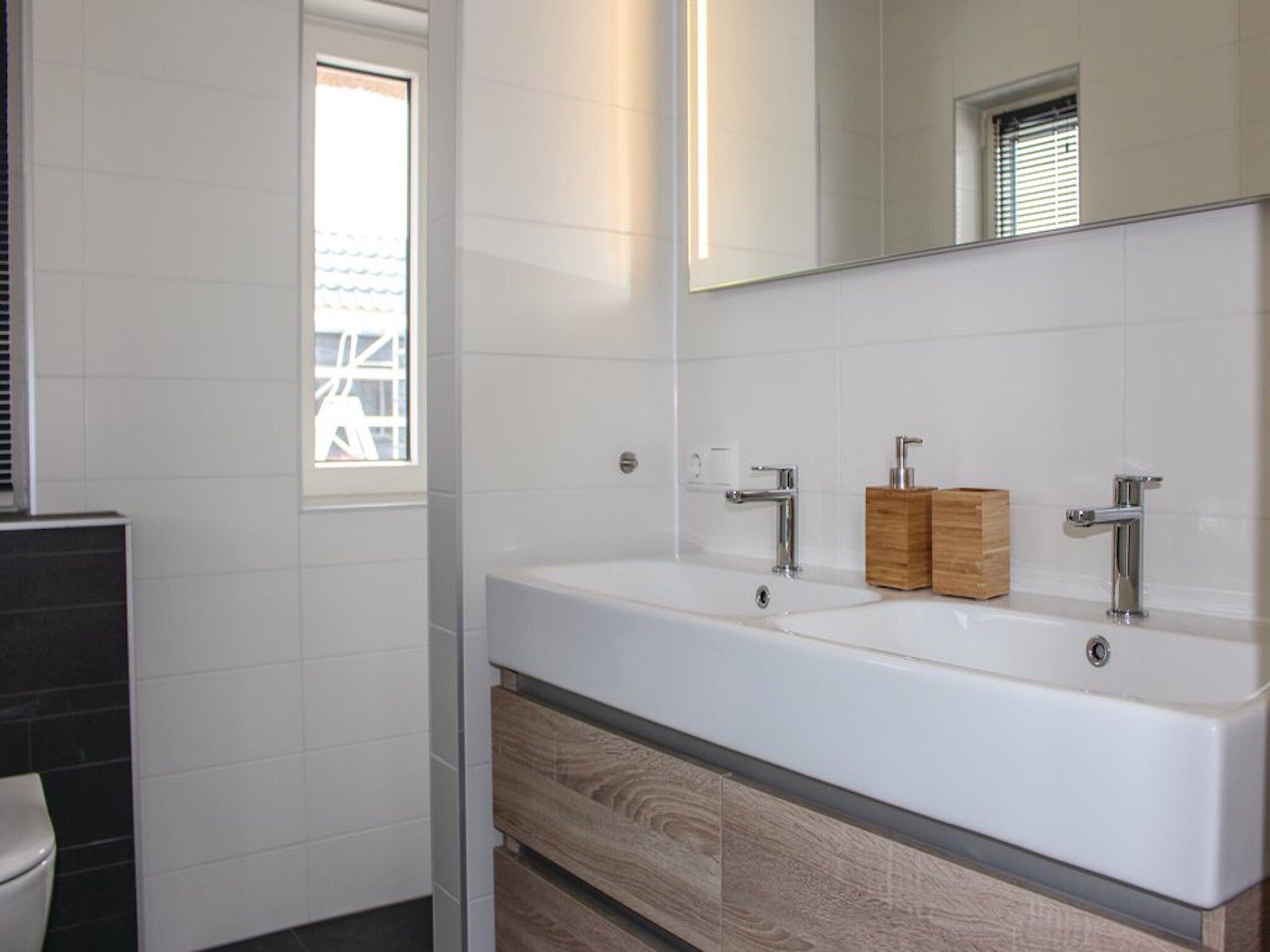 De badkamer van Recreatiepark Idskenhuizen 3 in Idskenhuizen
