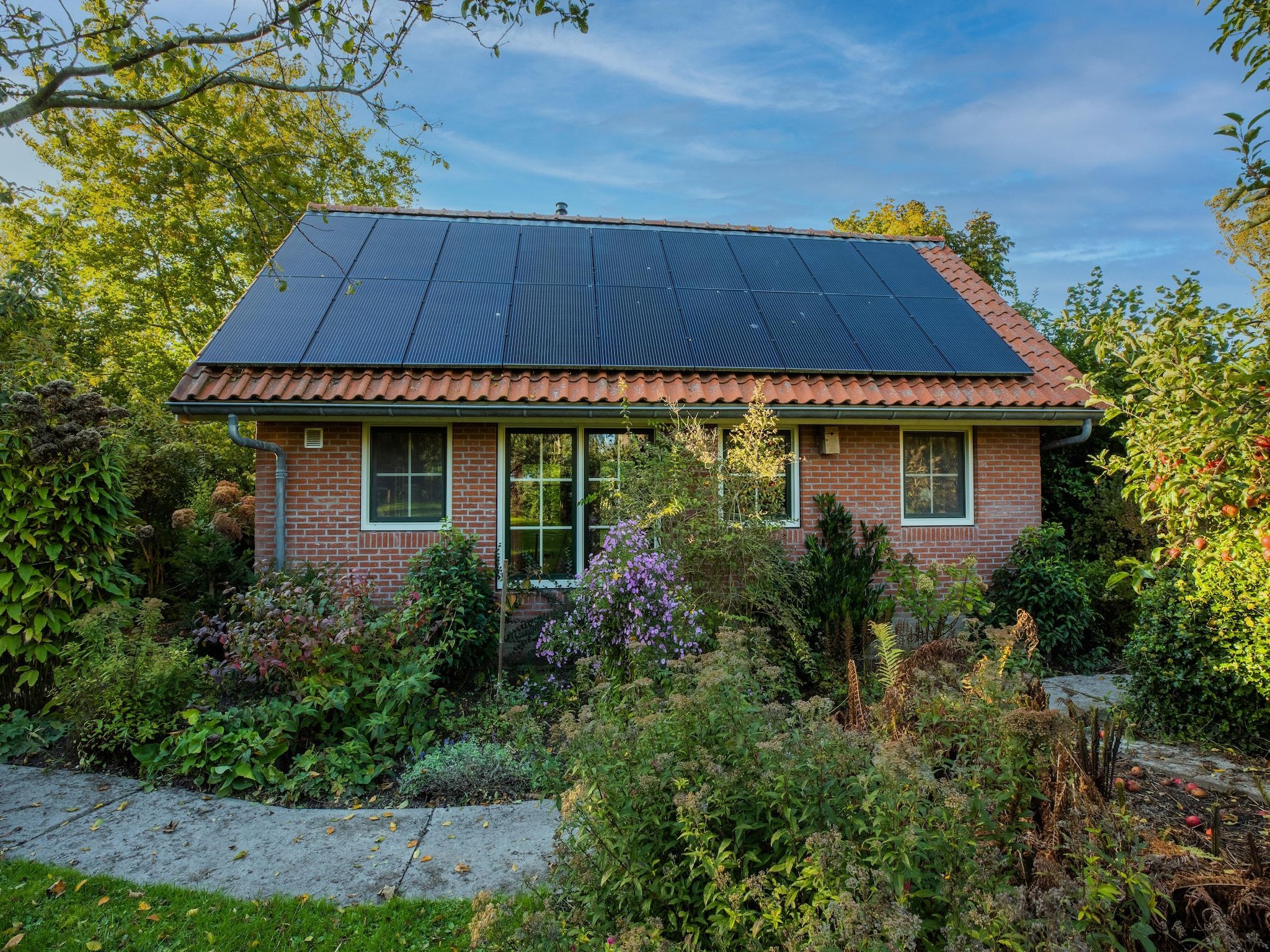 De buitenkant van Vakantiewoning Wijnaldum in Wijnaldum