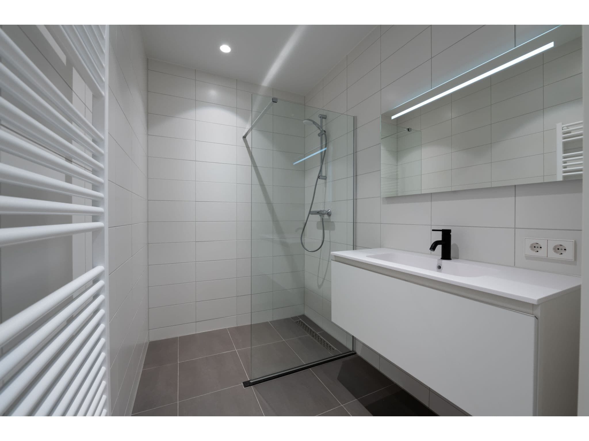De badkamer van Harbour  2E Loft wellness 6 personen in Kamperland