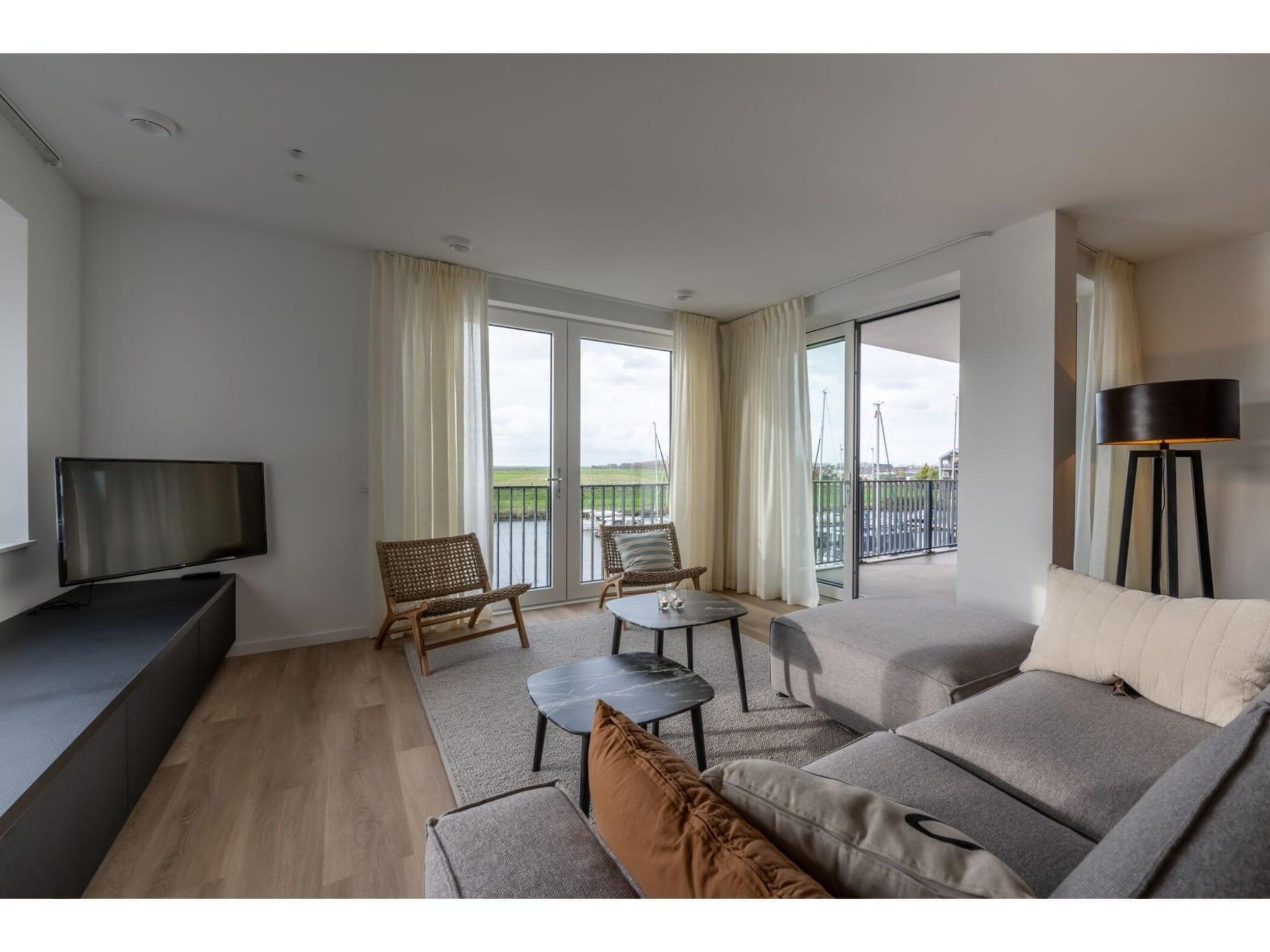 De woonkamer van Harbour  2E Loft wellness 6 personen in Kamperland