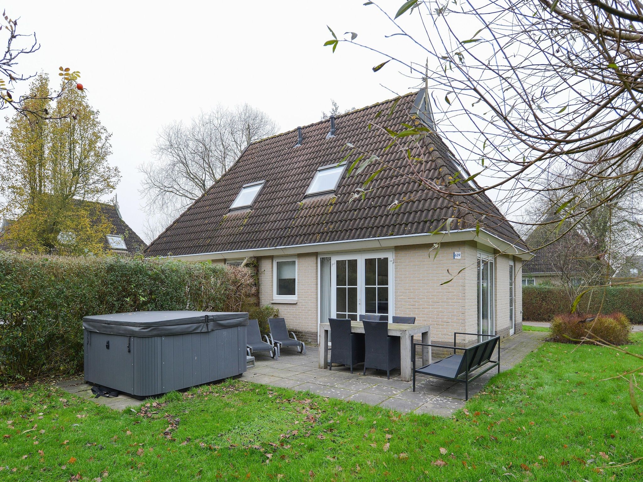 De buitenkant van Blêd Wellness de luxe VIP in Friesland