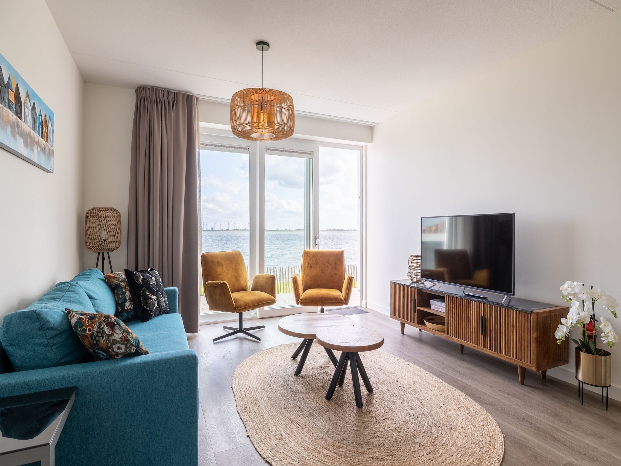 De woonkamer van Havenweg 8-14 in St. Annaland