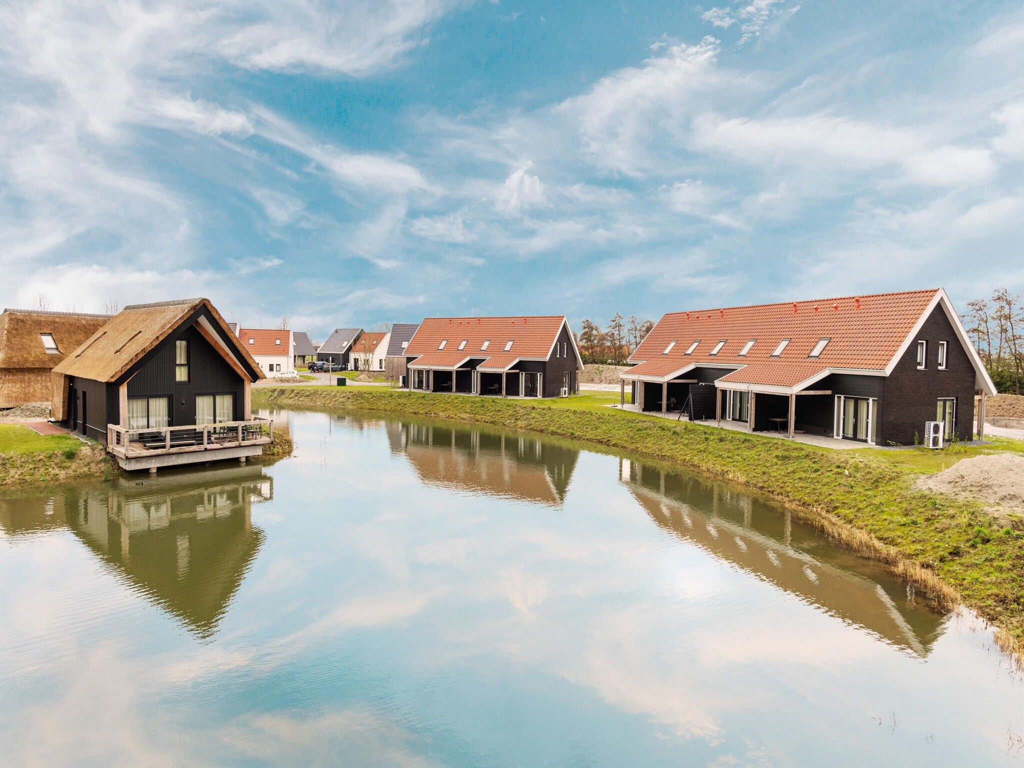 De buitenkant van Resort Nieuwvliet-Bad 1 in Nieuwvliet