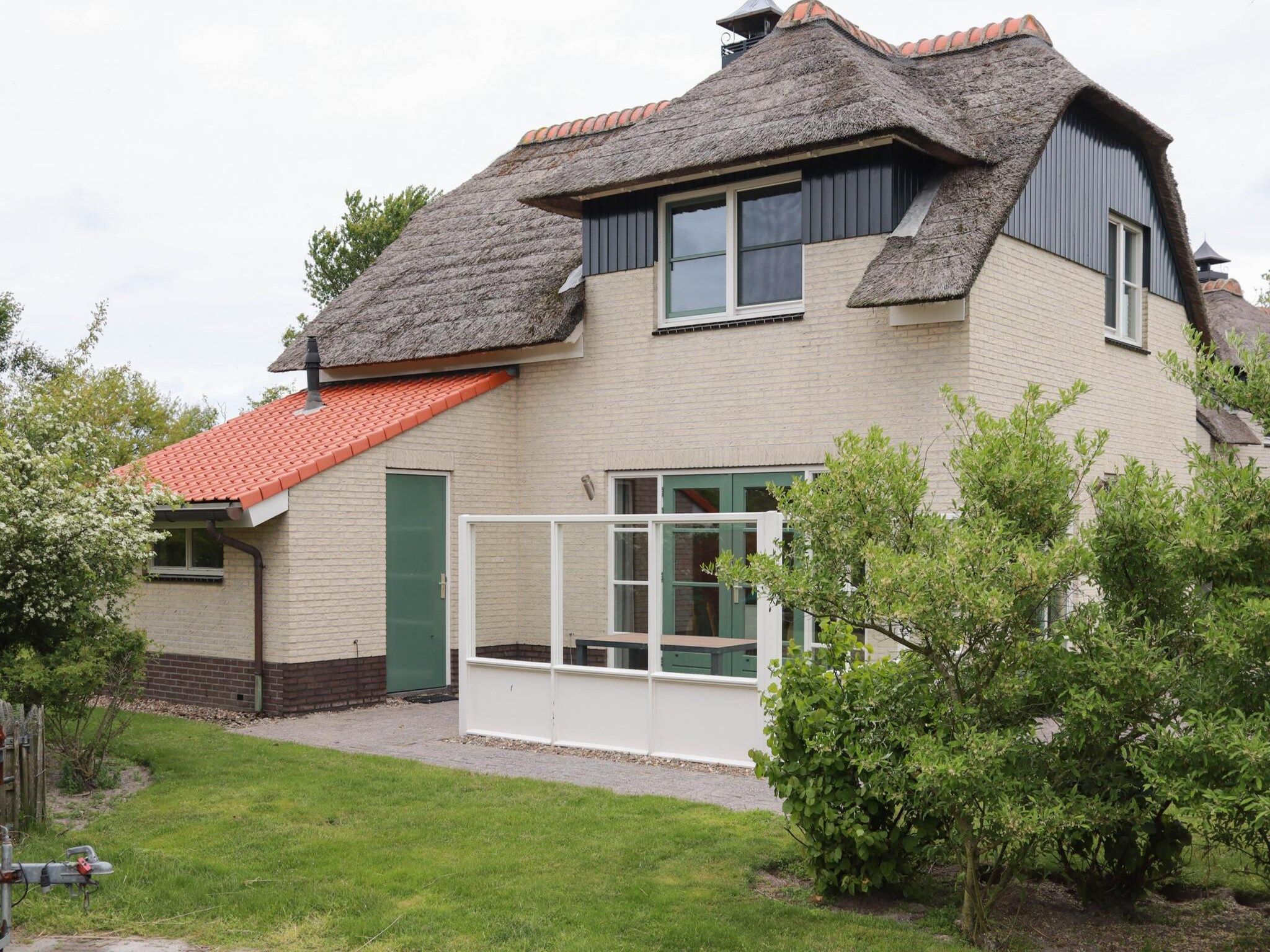 De buitenkant van Duinvilla - 6 personen in Makkum