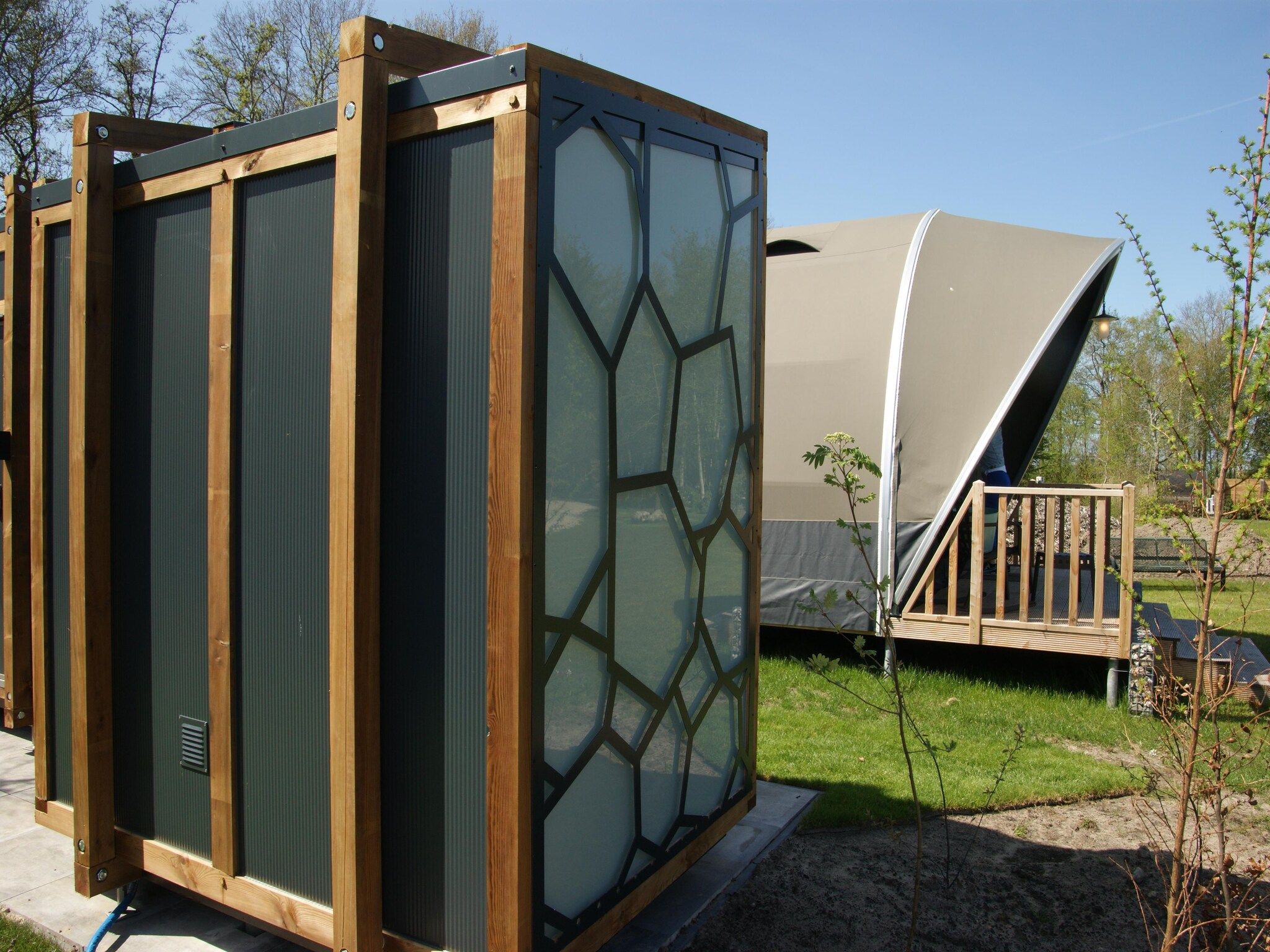 De badkamer van Tentlodge Partijs Wellness met sauna en prive-bad-2p in Dalerveen