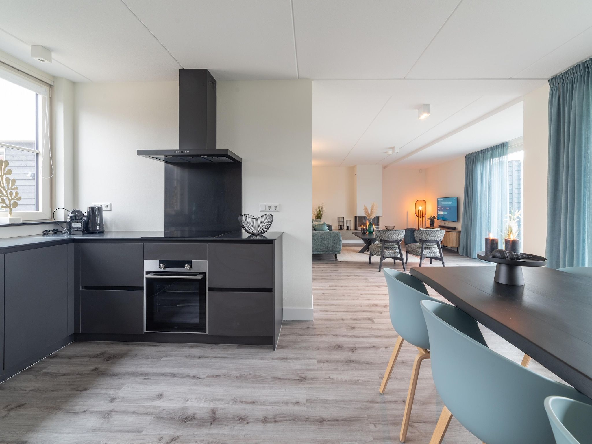 De keuken van 6 persoons vrijstaand met sauna/hond in Colijnsplaat