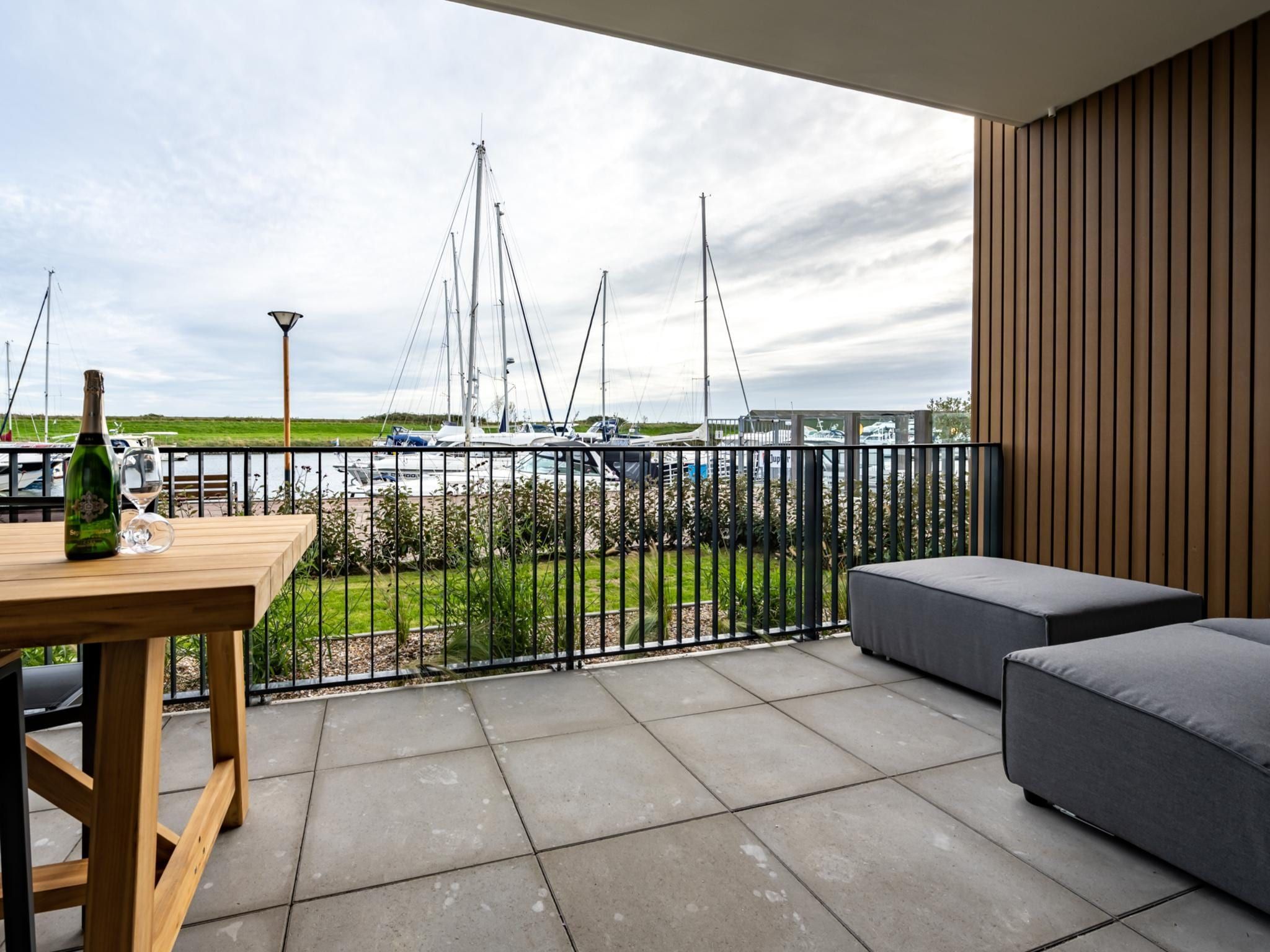 Het uitzicht vanaf Harbour Loft 1E Résidence Marina havenzicht in Kamperland