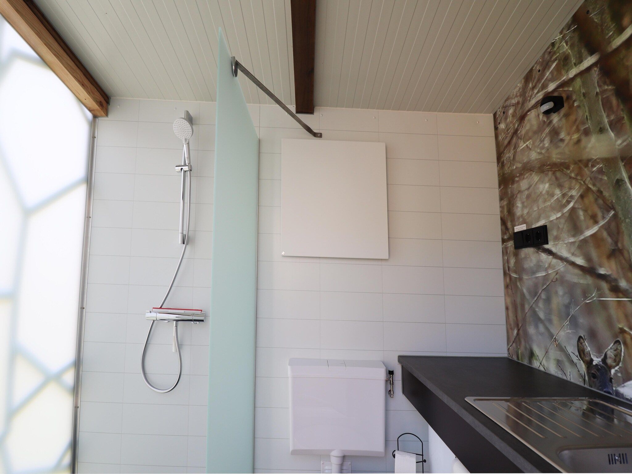De badkamer van Tentlodge Fazant in Dalerveen