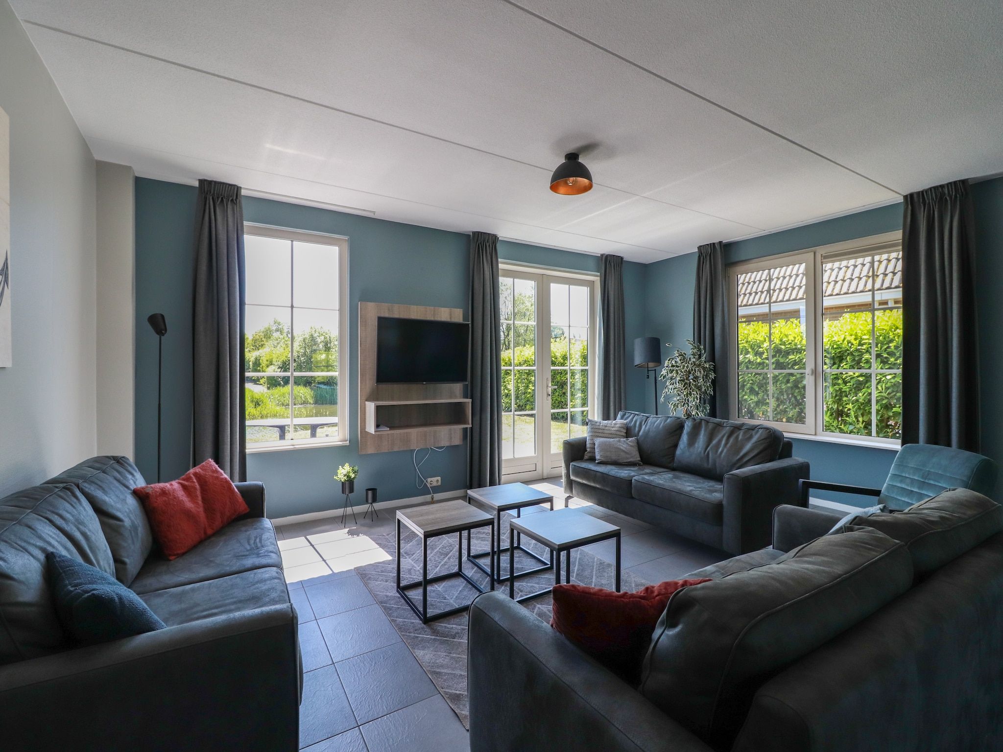 De woonkamer van Beachvilla Royaal met Sauna - 10 personen in Makkum