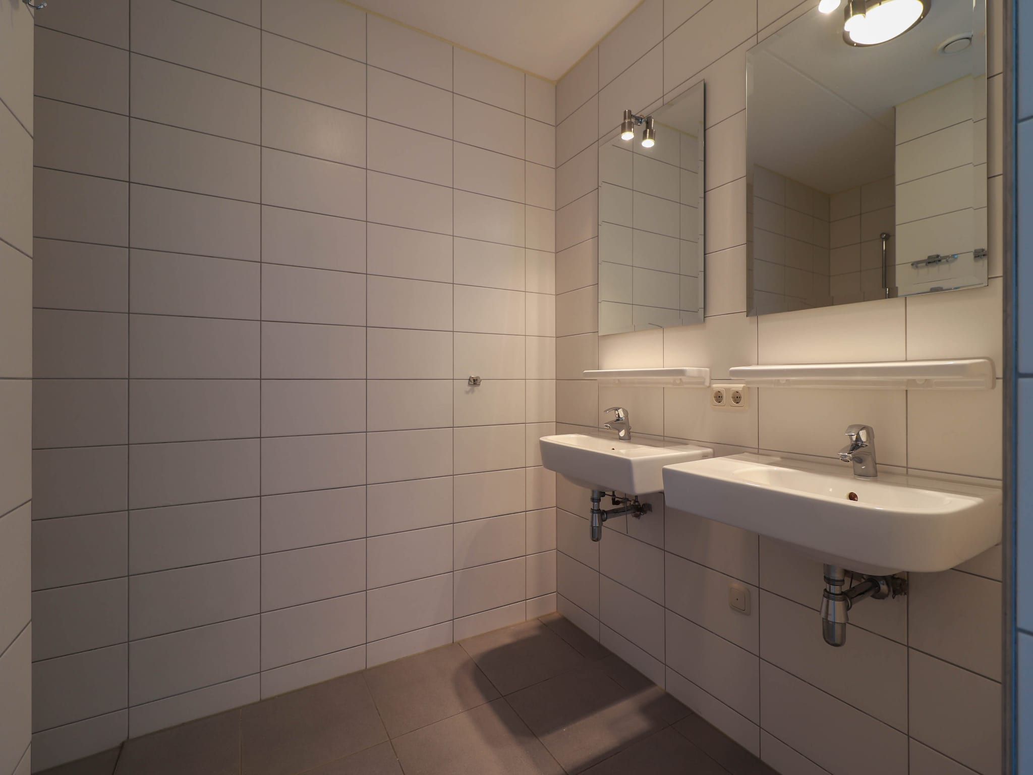 De badkamer van Beachvilla XL - 12 persons in Makkum