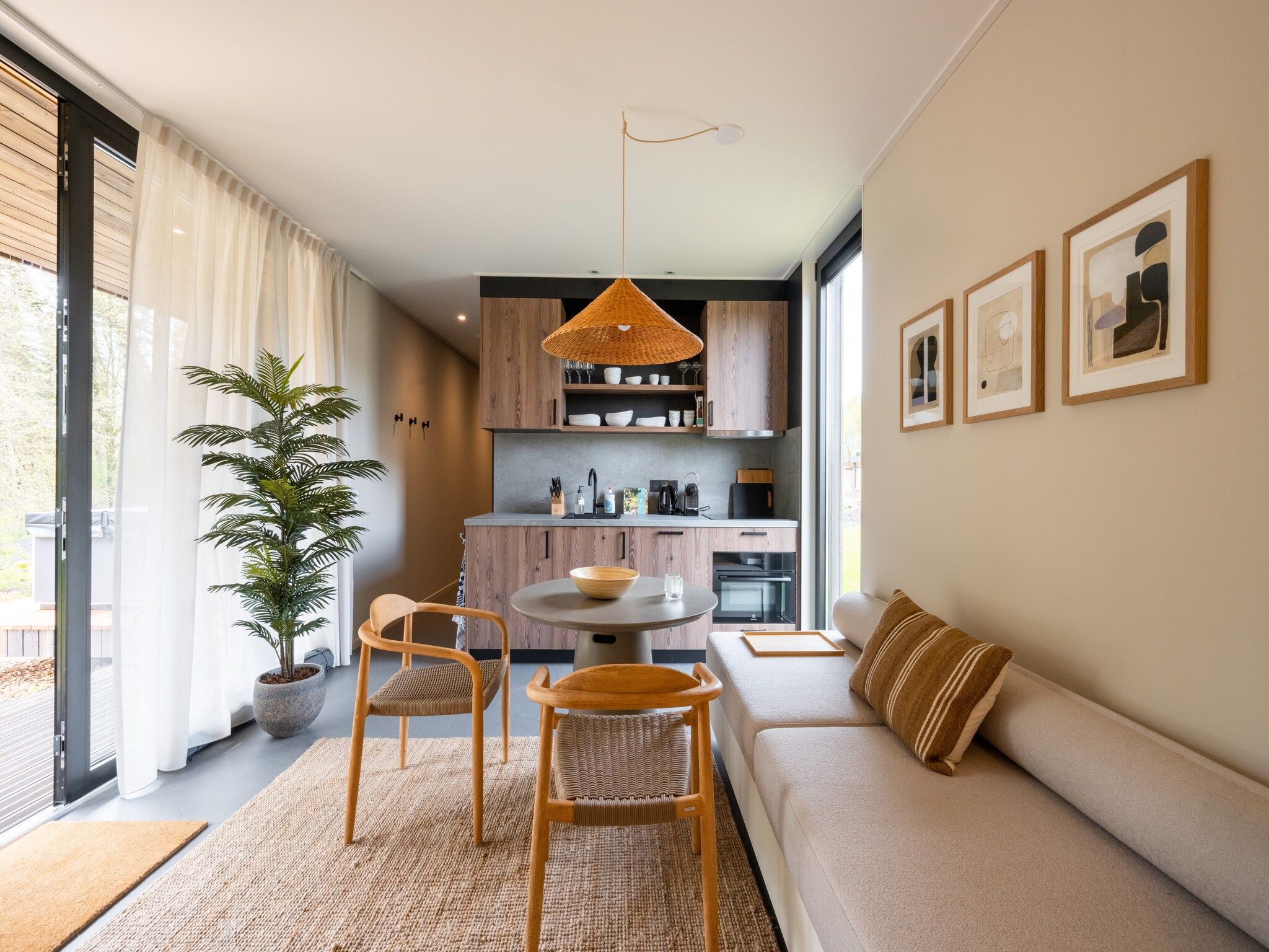 De woonkamer van Resort de Parel 12 in Zeewolde