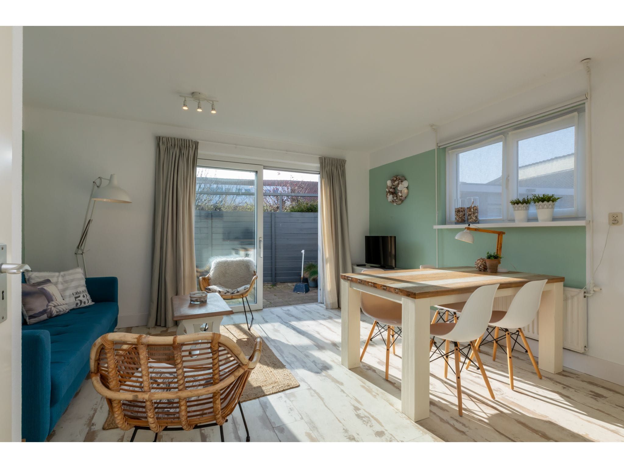 De woonkamer van Zuidstraat 113- Zomerwoning in Westkapelle