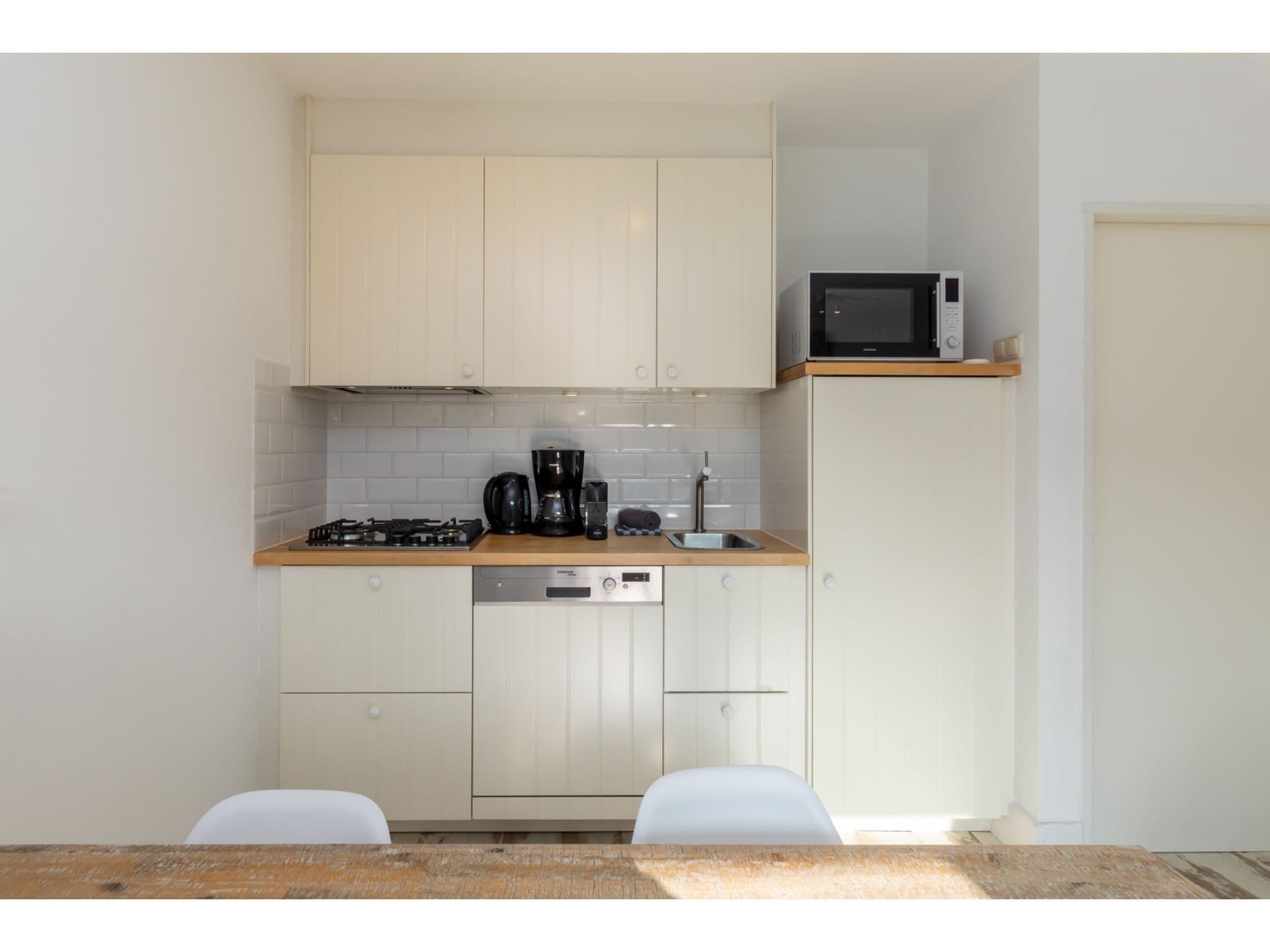 De keuken van Zuidstraat 113- Zomerwoning in Westkapelle