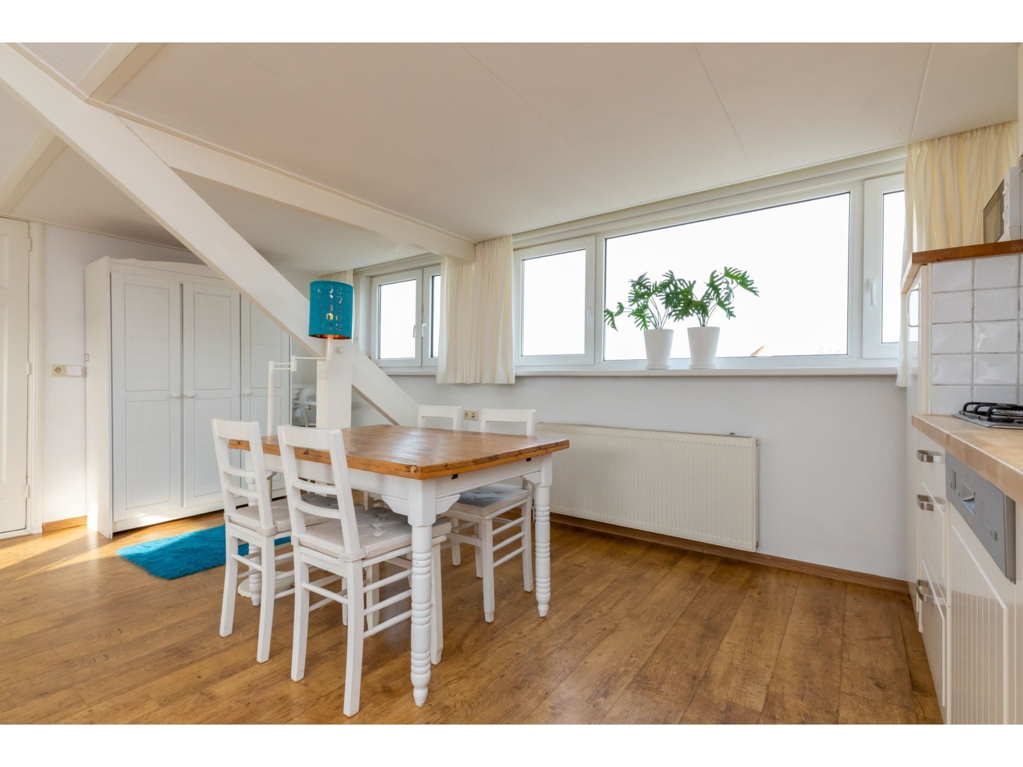 De keuken van Bovenappartement - Zuidstraat 111a in Westkapelle