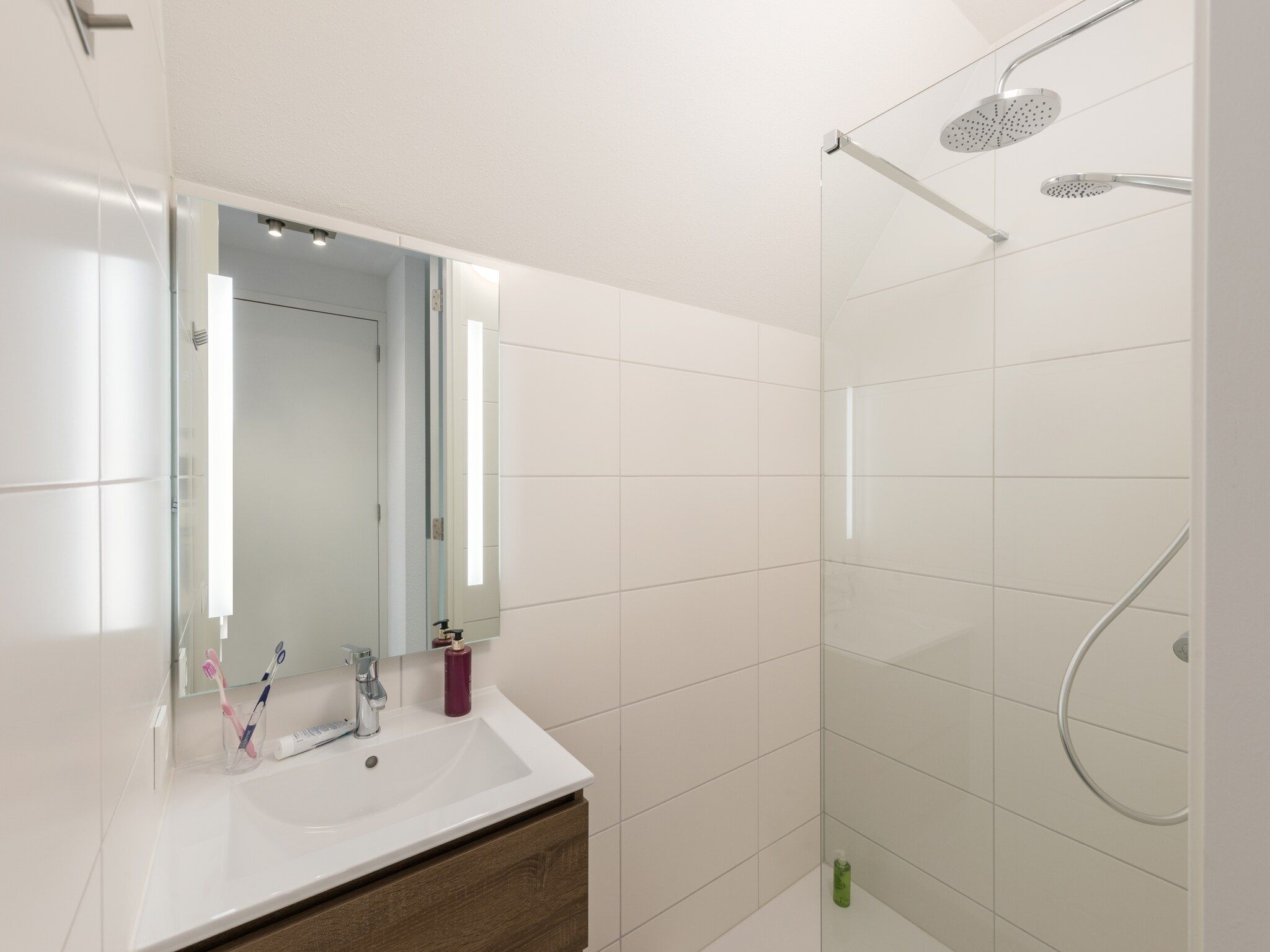 De badkamer van Waterstaete Ossenzijl 4 in Ossenzijl