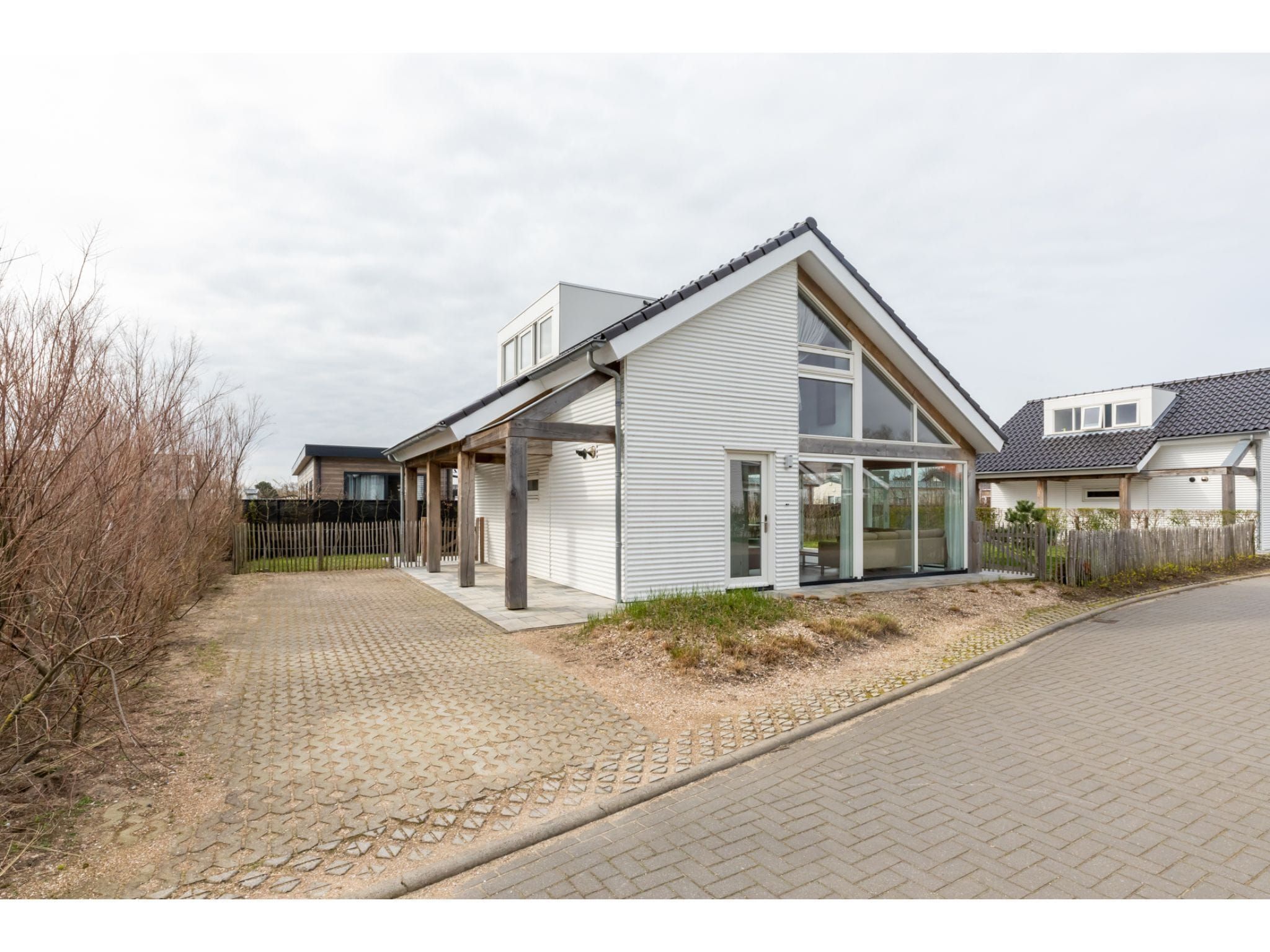 De buitenkant van Strandvilla 30 in Renesse