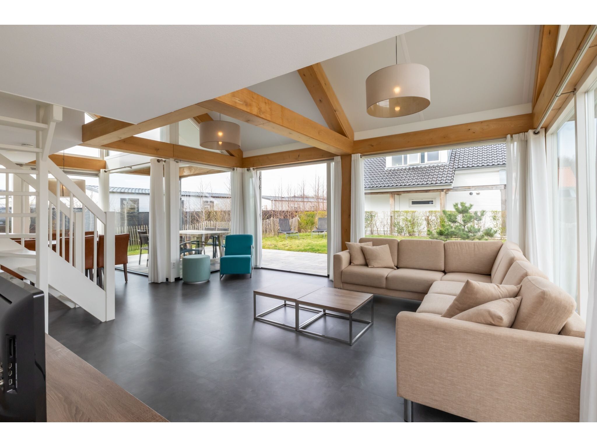 De woonkamer van Strandvilla 30 in Renesse