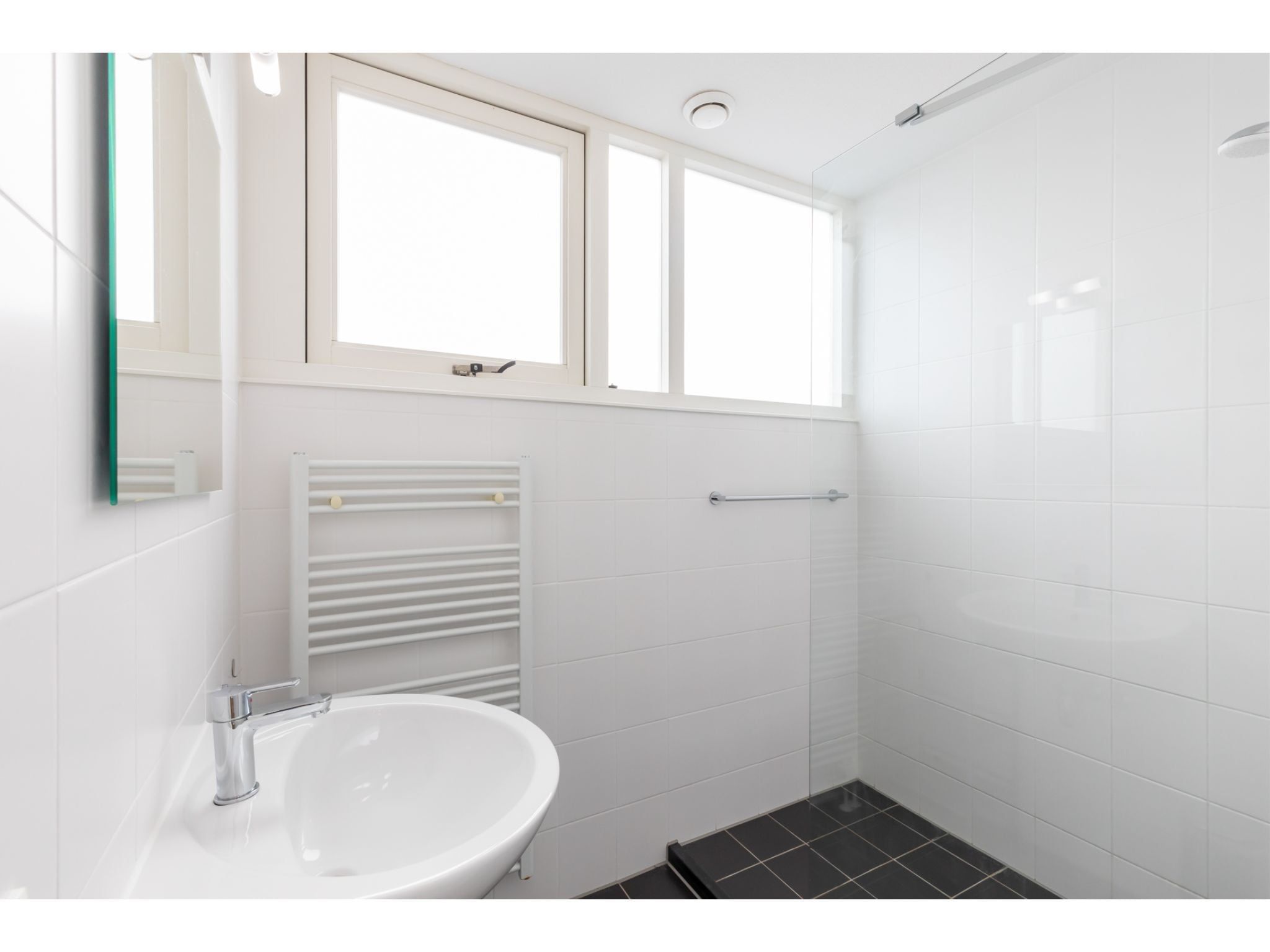 De badkamer van Strandvilla 30 in Renesse