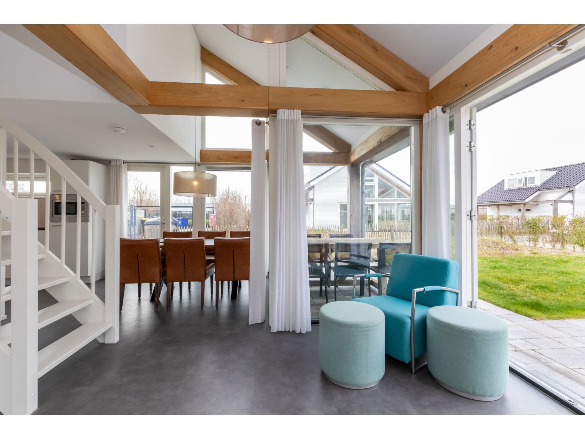 De woonkamer van Strandvilla 31 in Renesse