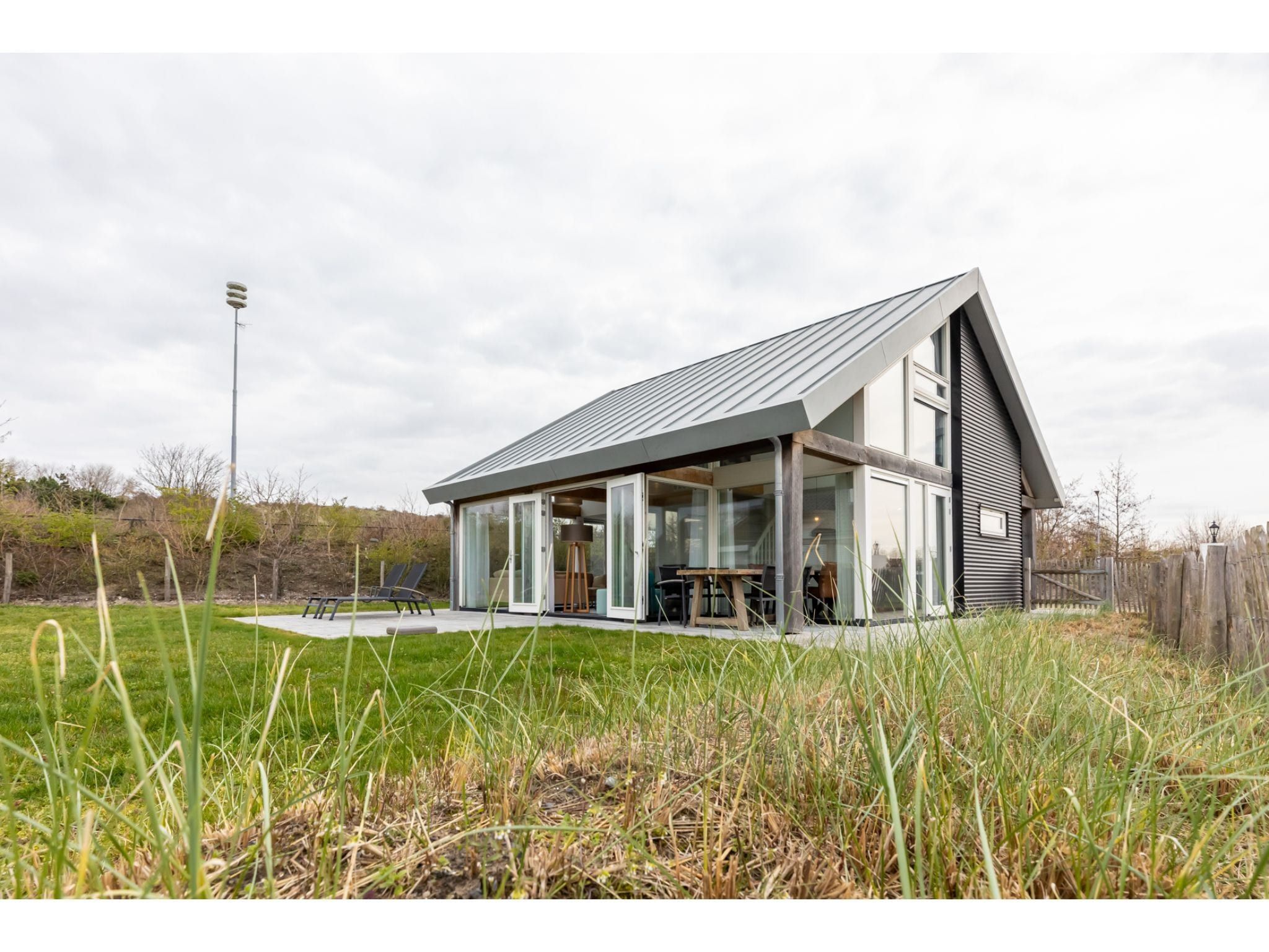De buitenkant van Strandvilla 31 in Renesse