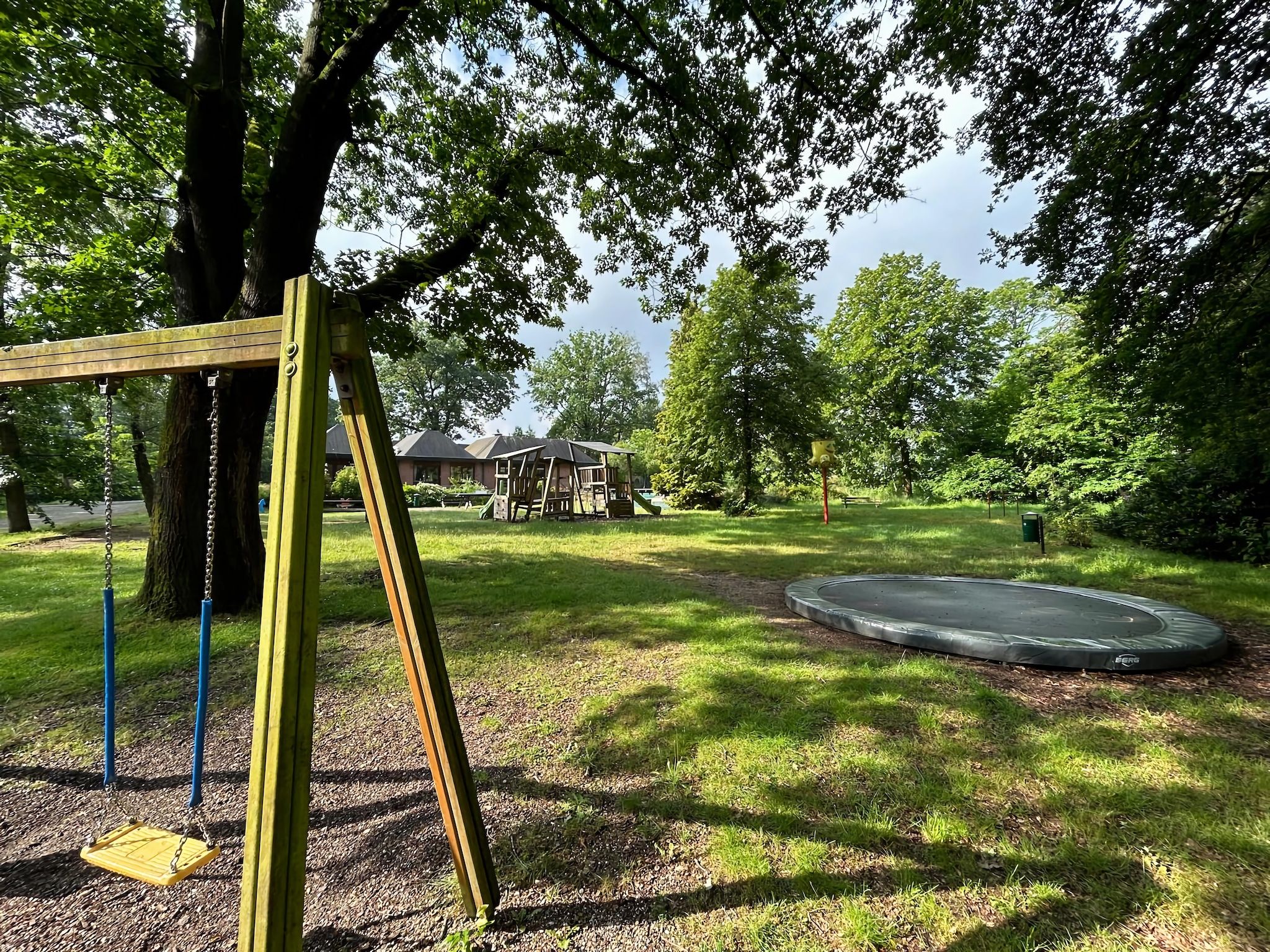 De tuin van Bos suite in Zelhem