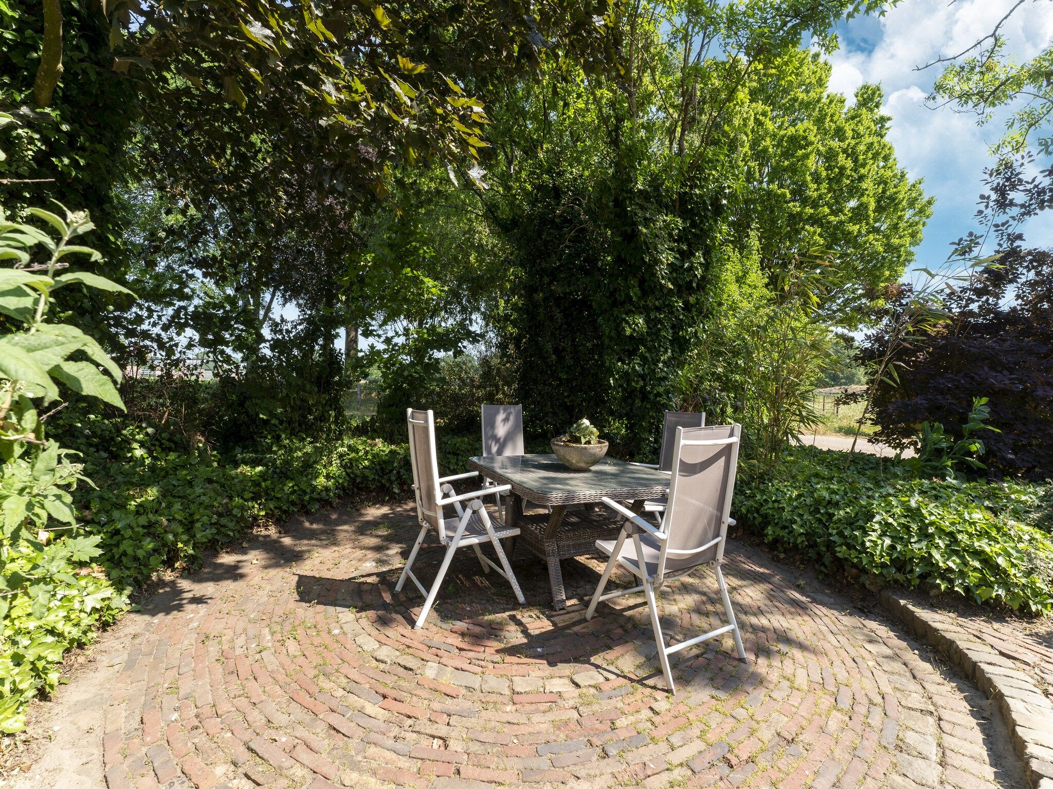 De tuin van Vakantiewoning de Zwaluw in Eibergen